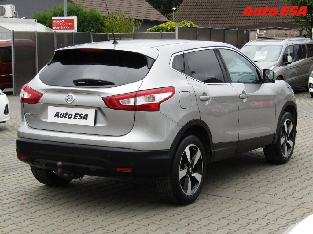 Nissan Qashqai, 1.2 DiG-T 4x2,N-Connecta - fotka 4