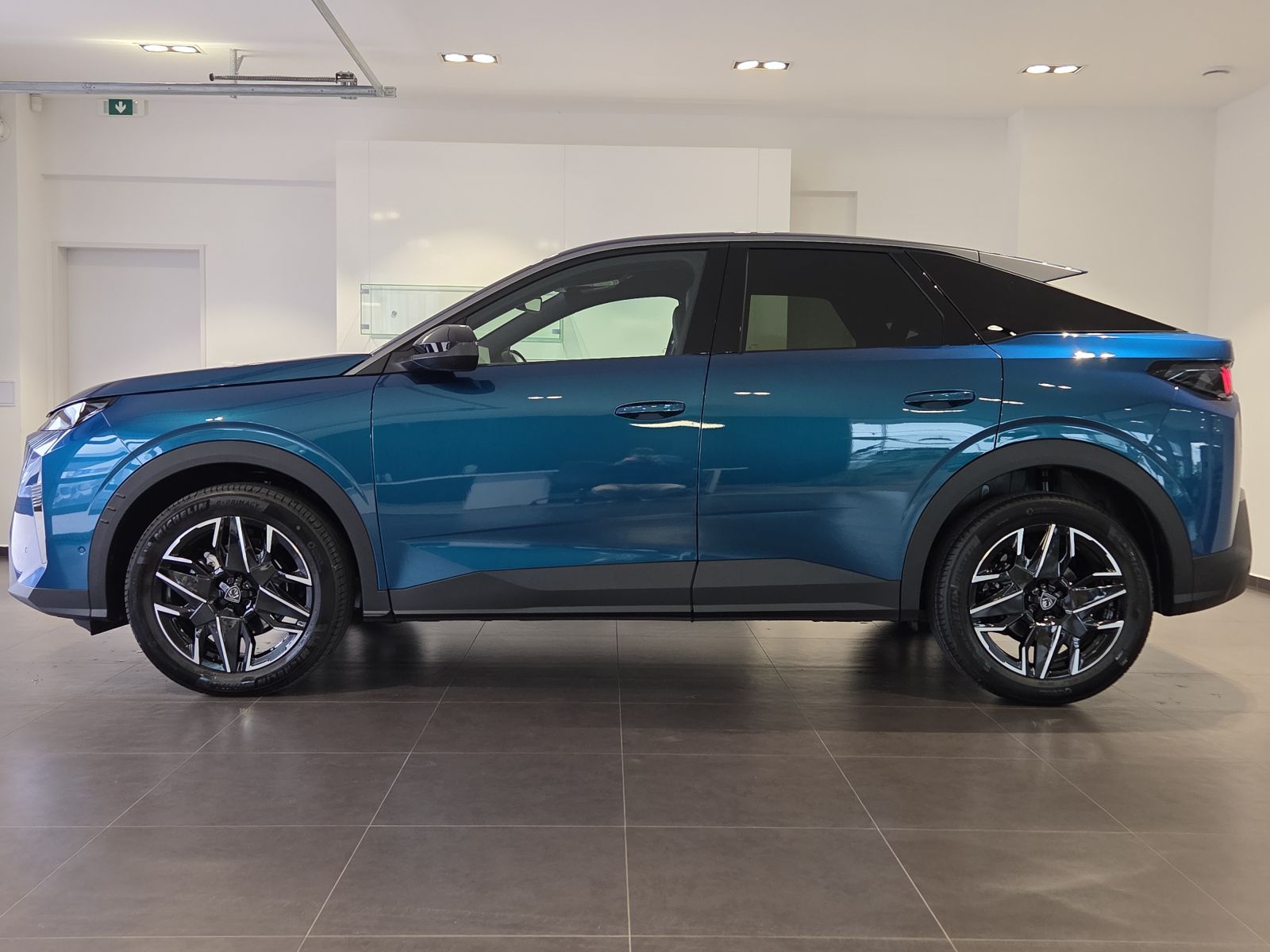 Peugeot 3008, ALLURE Hybrid 145 e-DCS6 - fotka 3