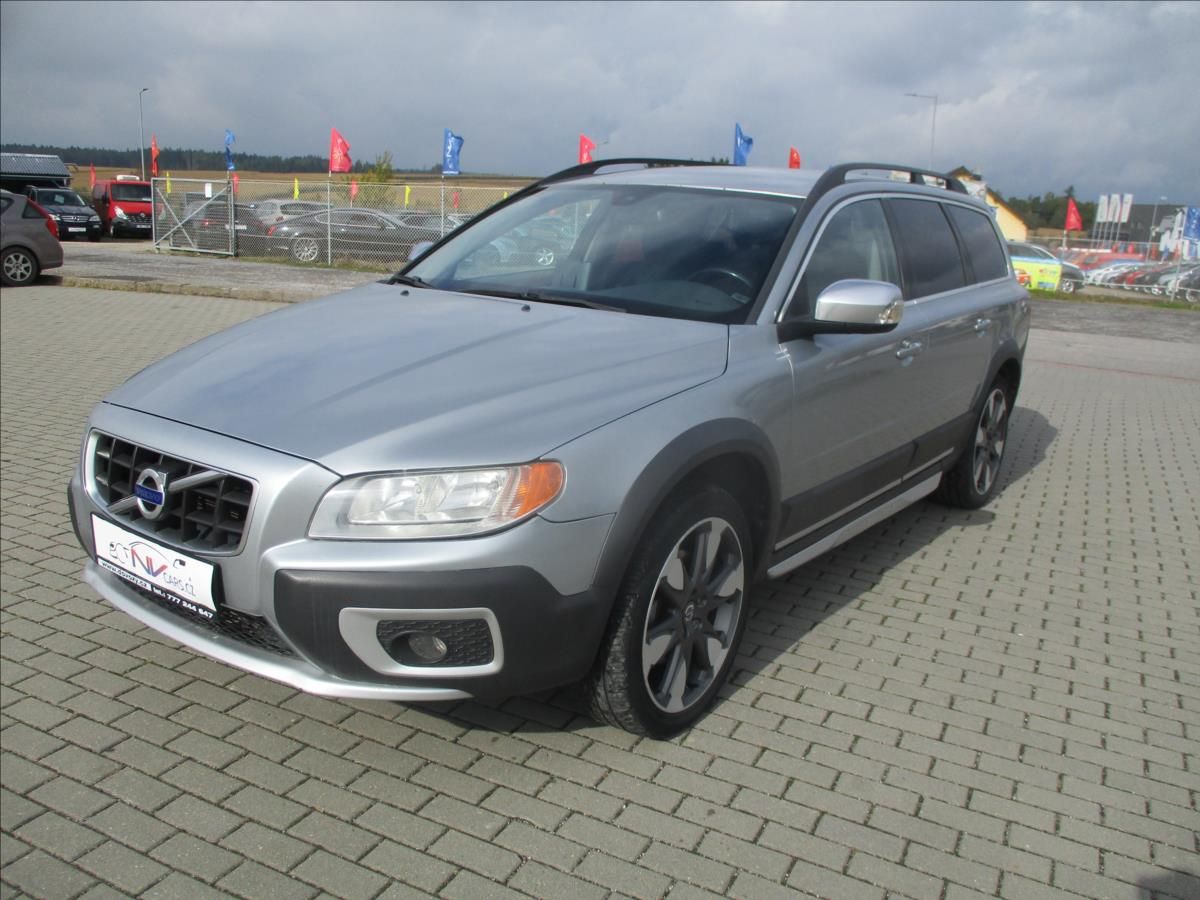 Volvo XC70, 2,4 D5 AWD MANUAL CROSSCOUNTRY