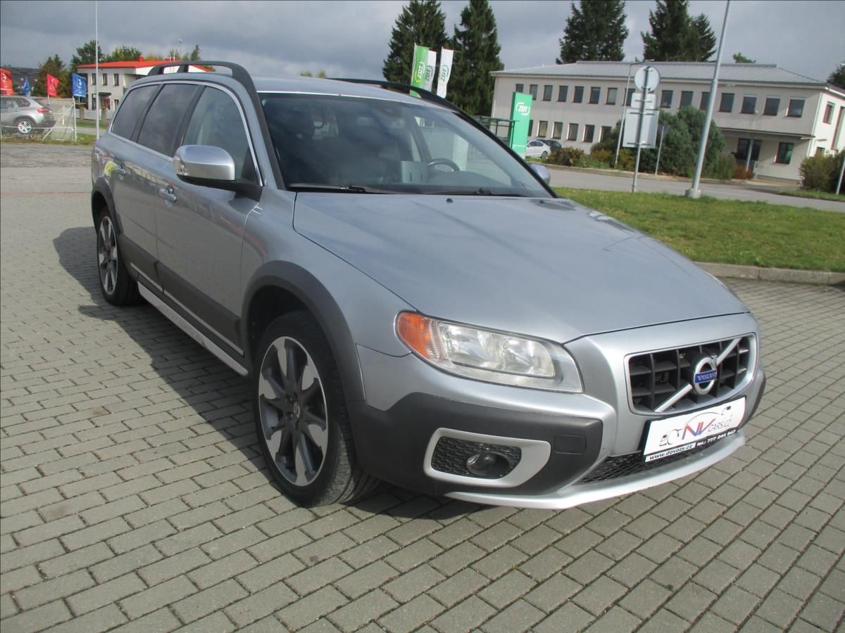 Volvo XC70, 2,4 D5 AWD MANUAL CROSSCOUNTRY - fotka 6