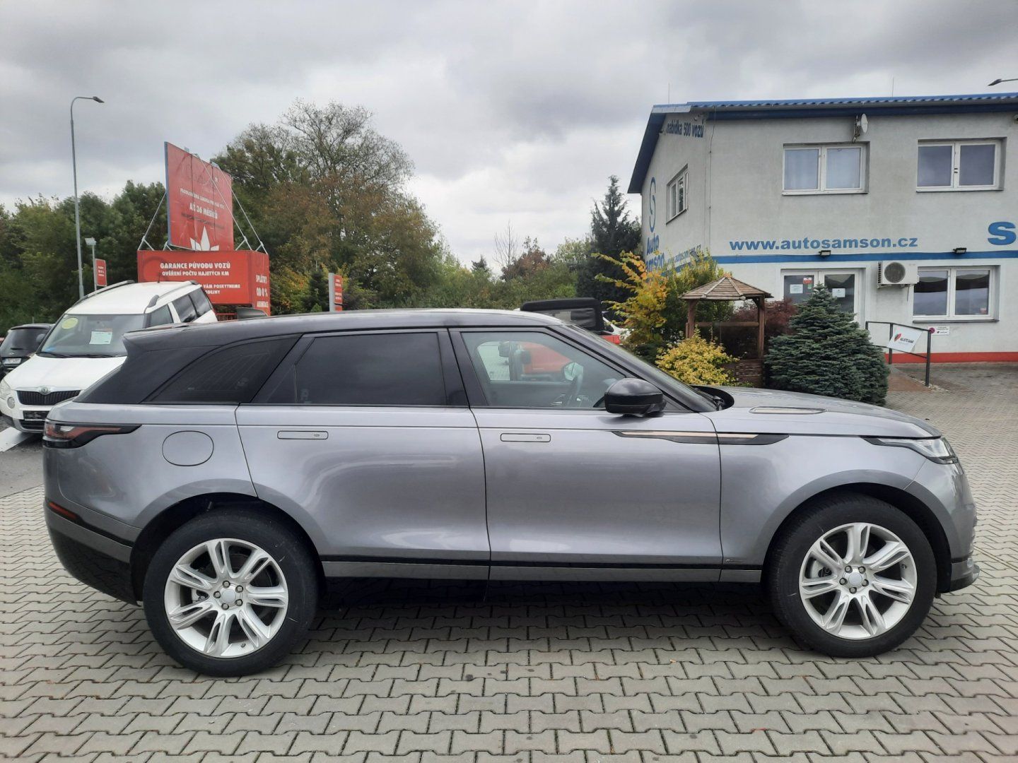 Land Rover Range Rover Velar, 3.0 275 S R Dynamic - fotka 4