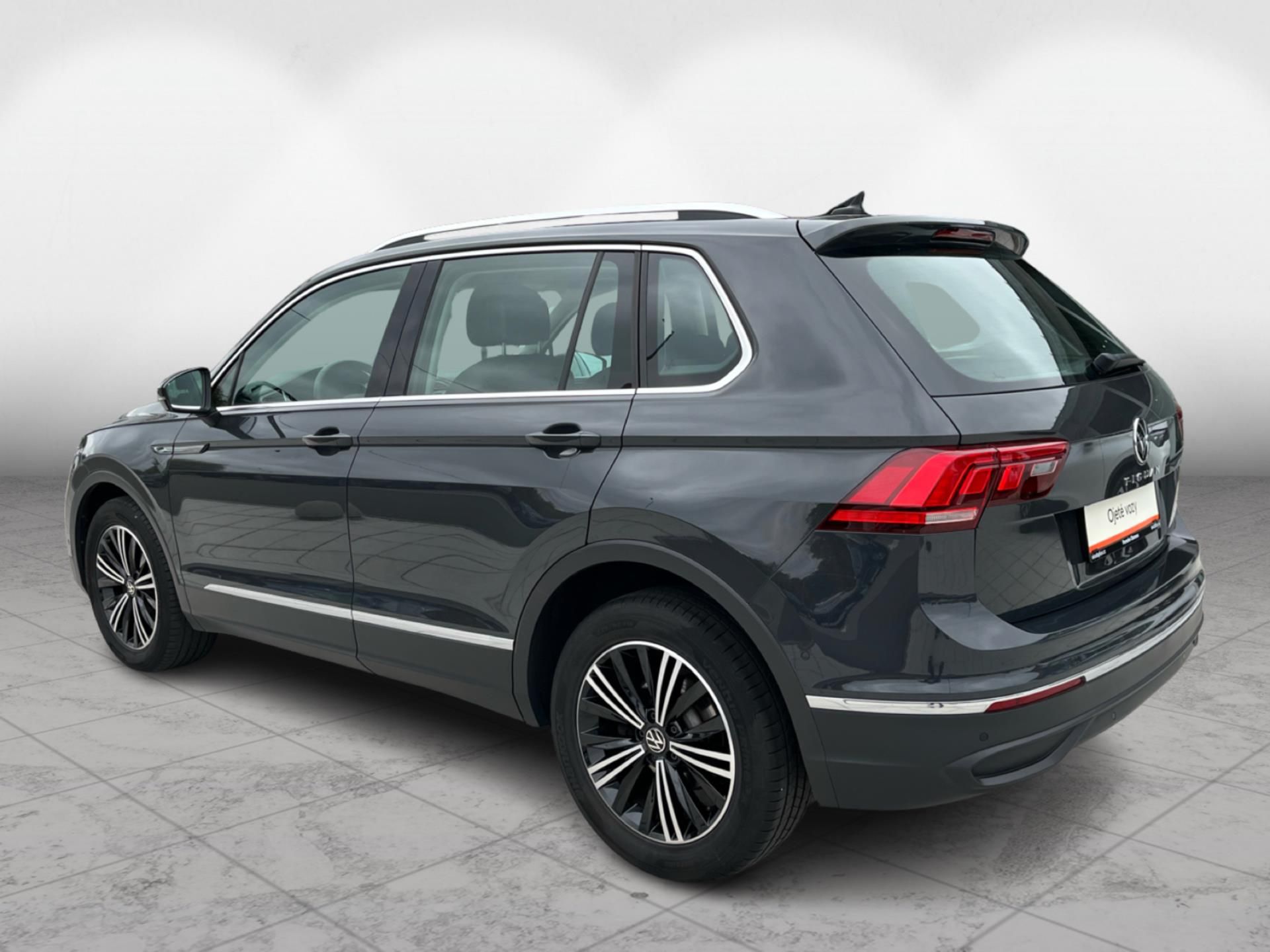 Volkswagen Tiguan, 2,0 TDI 110 kW Business Premiu - fotka 6