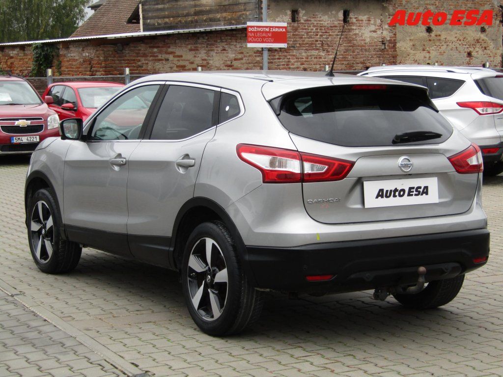 Nissan Qashqai, 1.2 DiG-T 4x2,N-Connecta - fotka 6