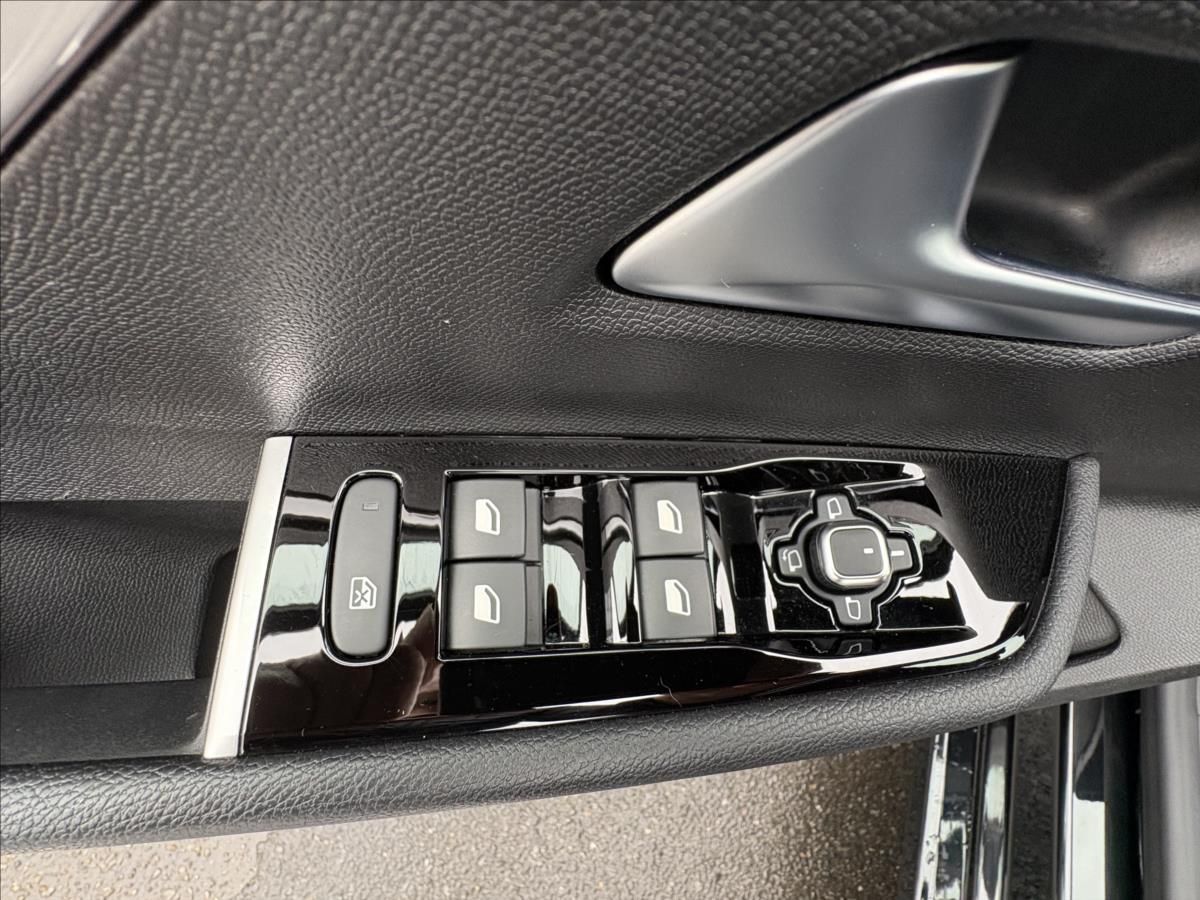 Opel Astra, 1,5 CDTi96kW GS,DPH,Bohatá výb - fotka 5