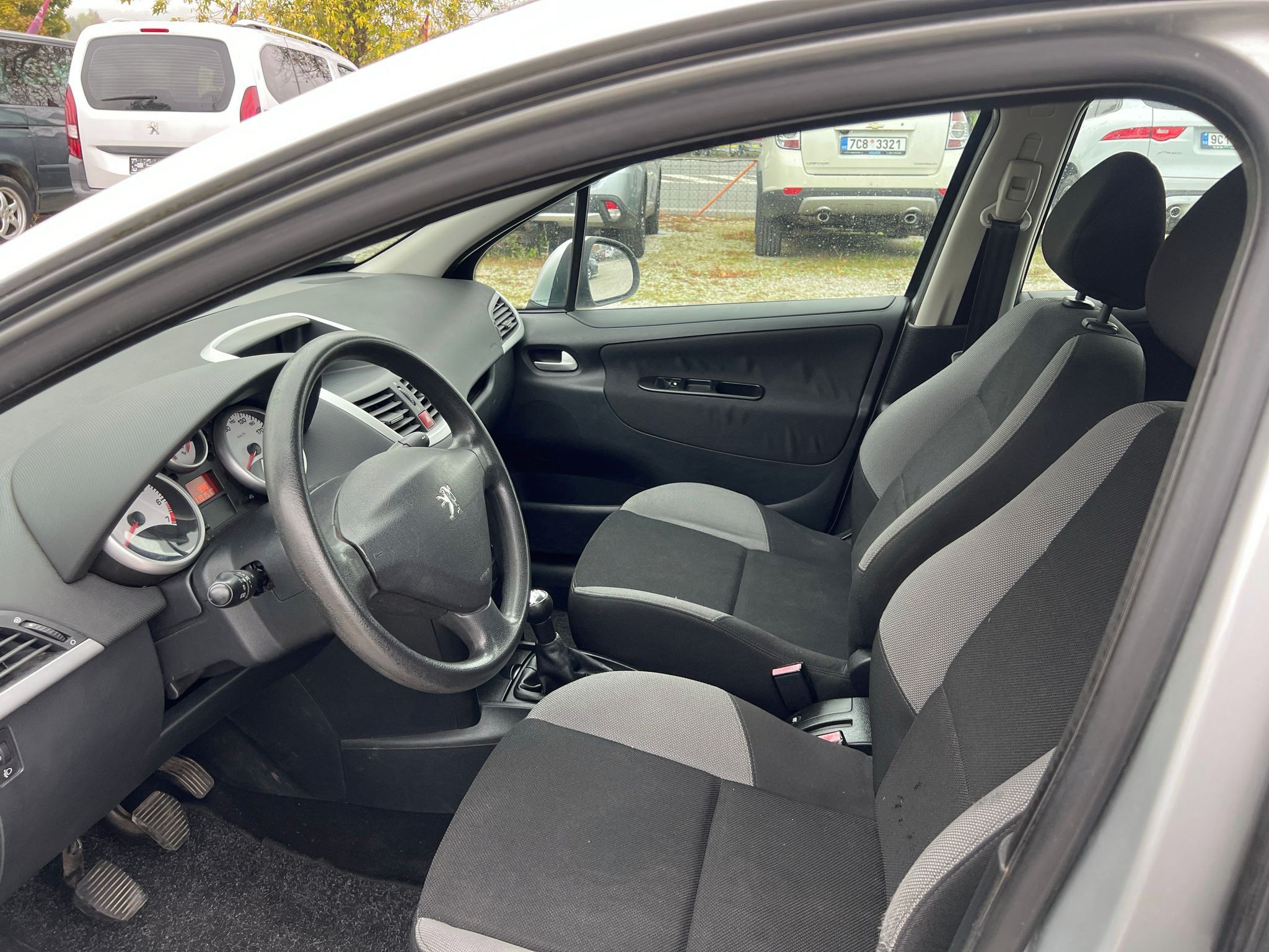 Peugeot 207, 1.4 16V - fotka 5