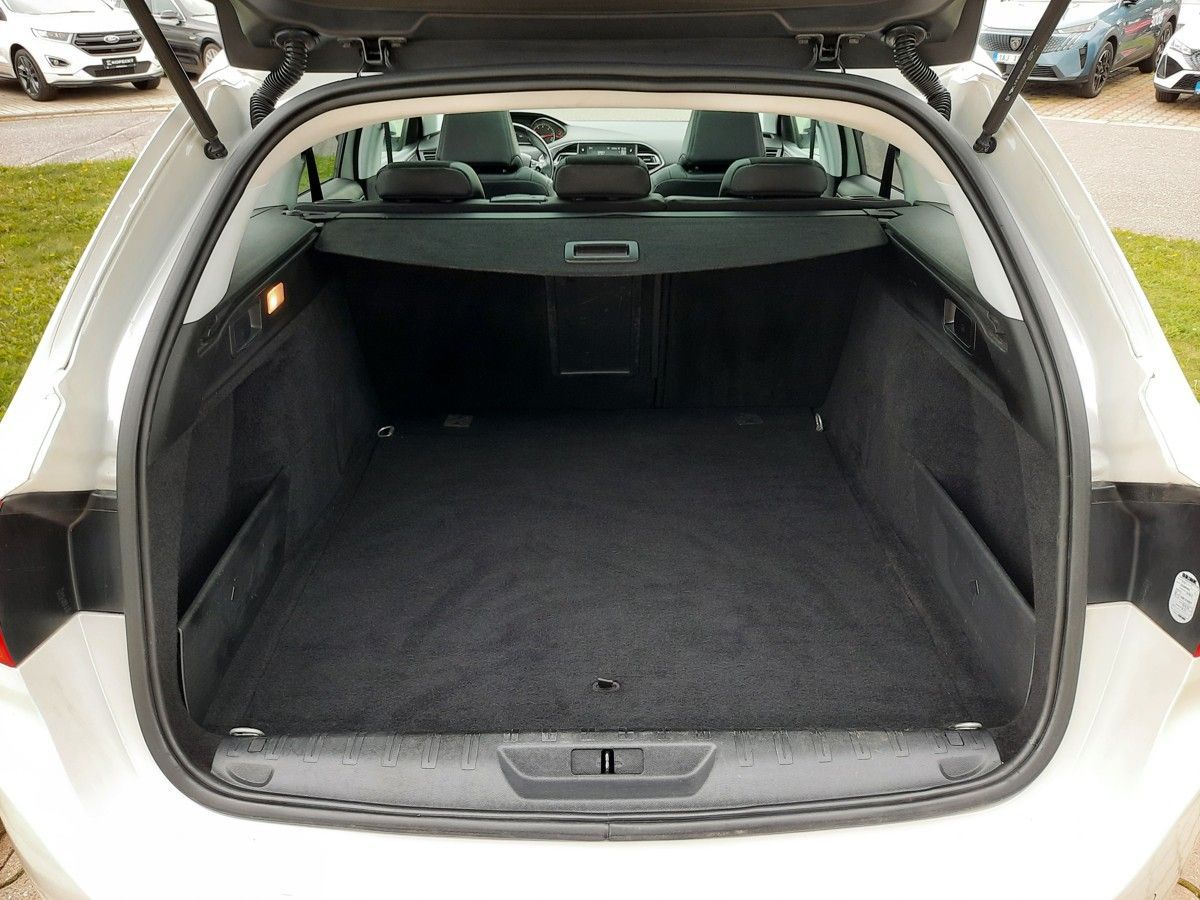 Peugeot 308, SW ALLURE 2,0 BHDI 150k EAT6 - fotka 5