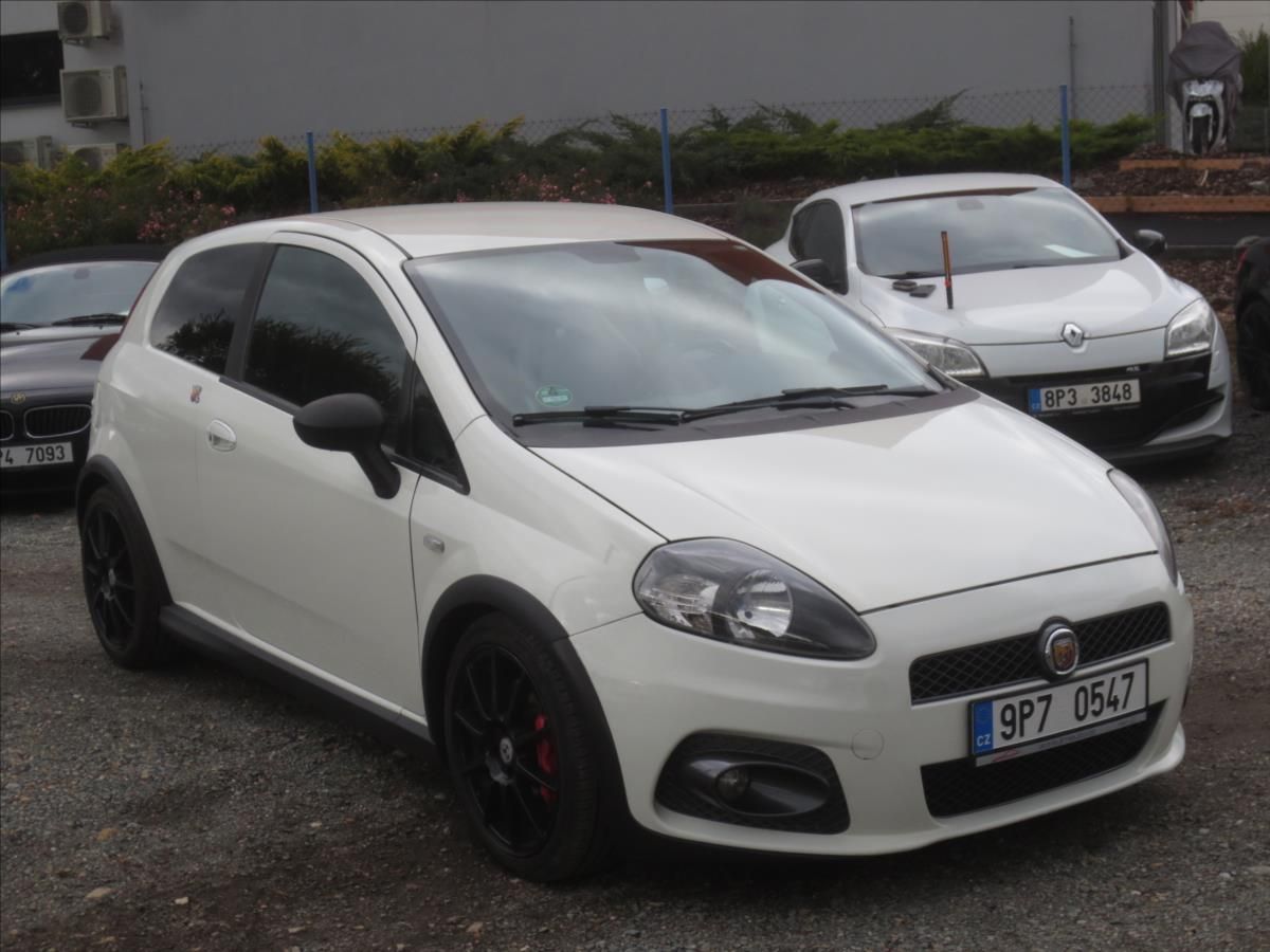 Fiat Grande Punto, 1,4   T 139kW Abarth orig. - fotka 3