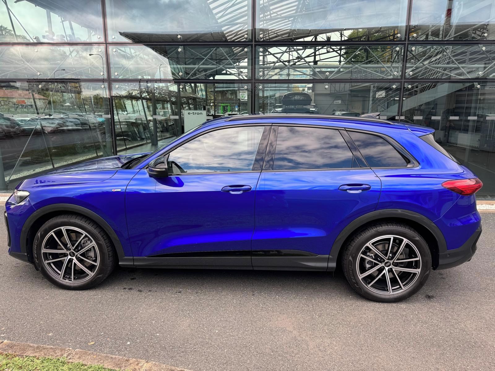 Audi Q5, S-line TDI quattro 150kW - fotka 2
