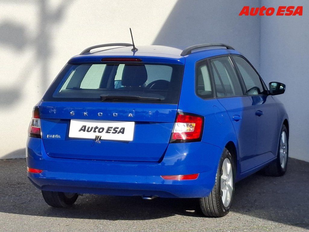 Škoda Fabia, 1.0 TSi,Ambition,AC,+pneu - fotka 4
