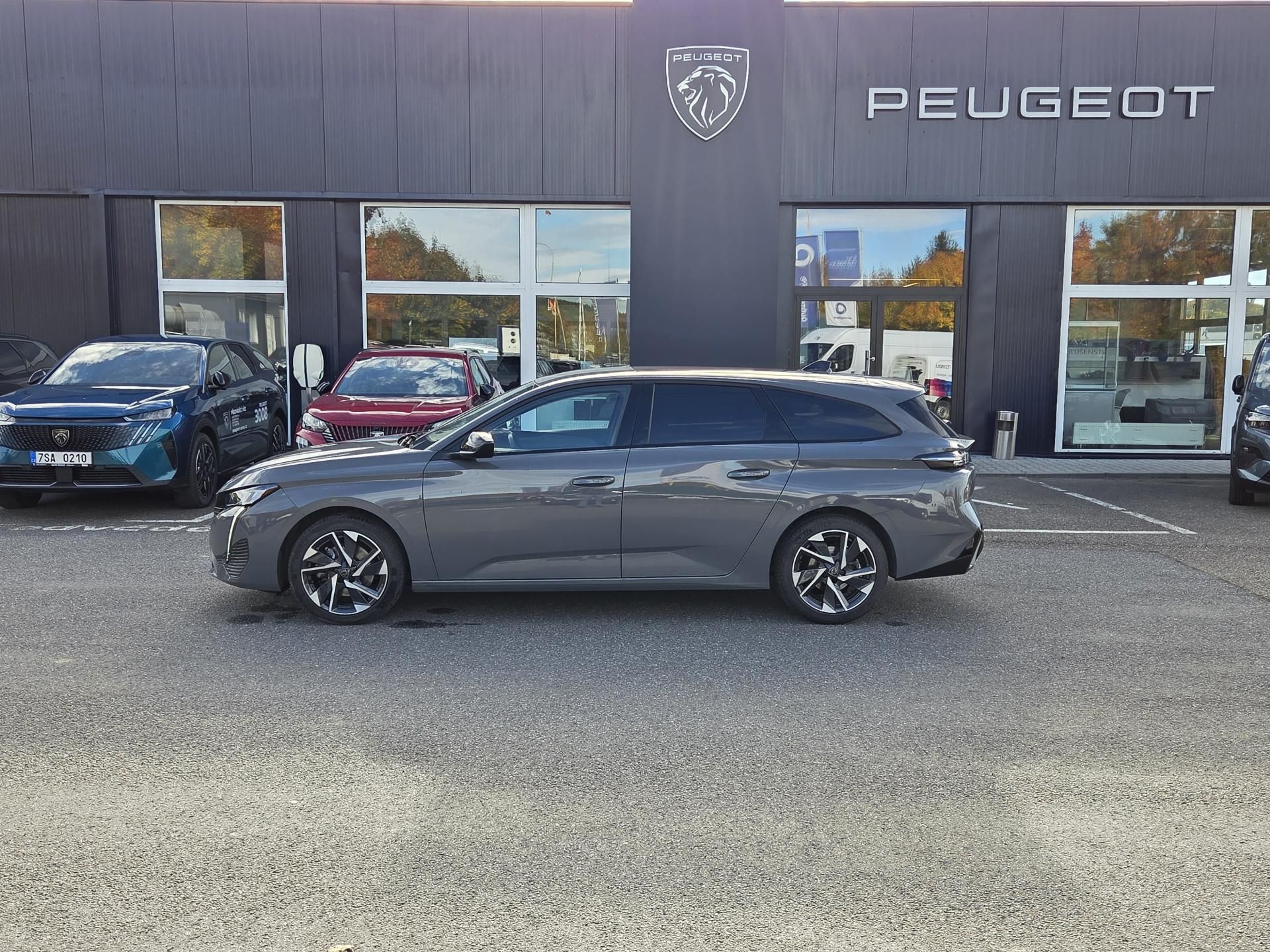 Peugeot 308, SW 1.2PT 130 ALLURE EAT8 - fotka 2