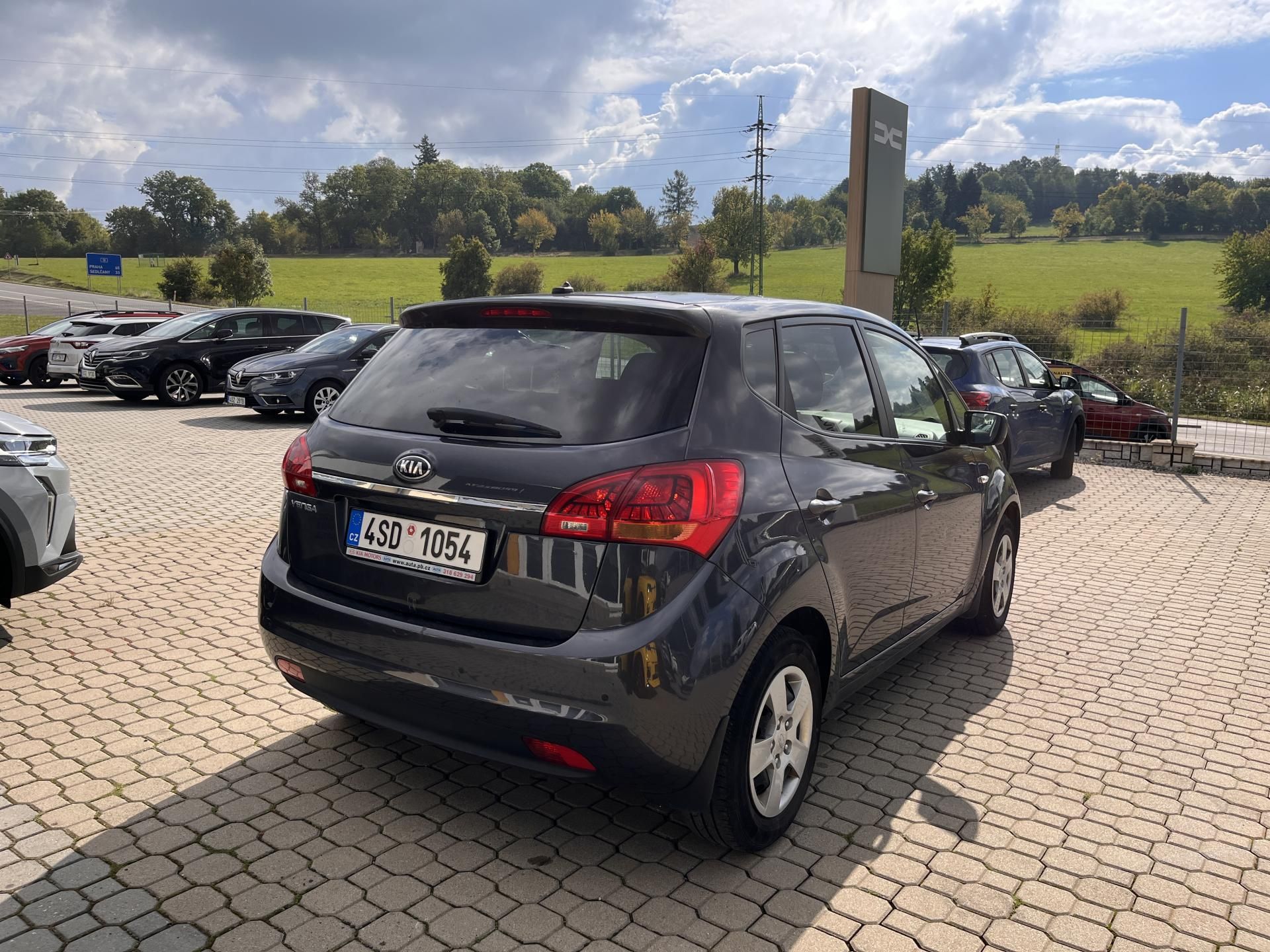 Kia Venga, 1,4 CVVT  1.majitel - fotka 6