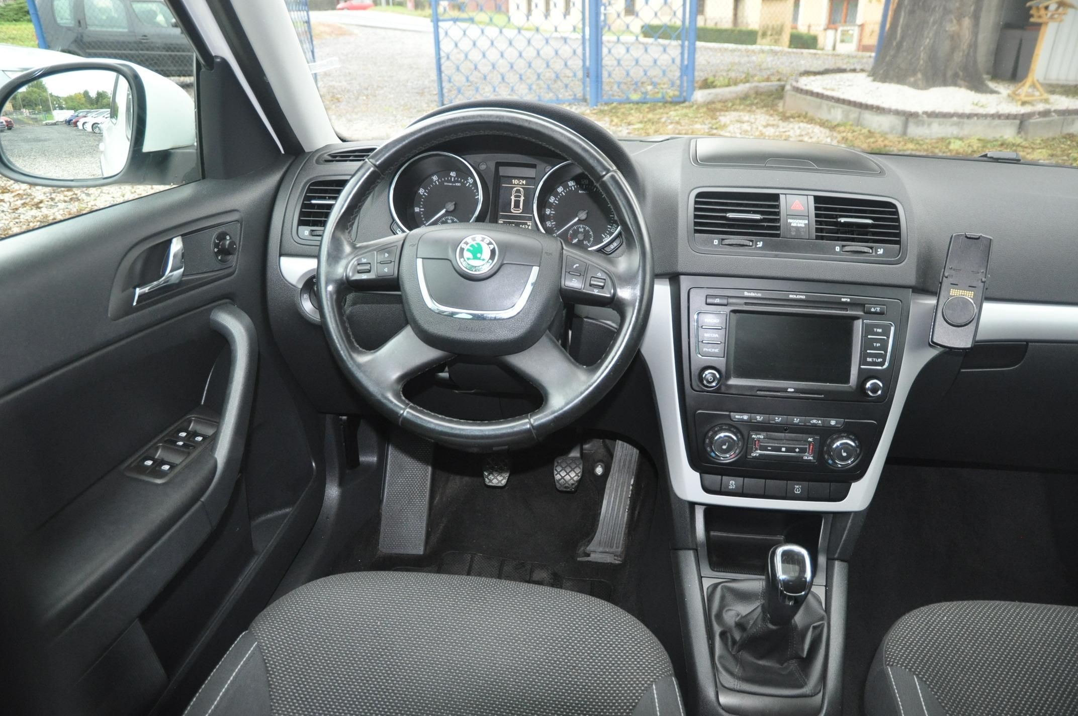 Škoda Yeti, 1.4TSi 90kW PANORAMA - fotka 5