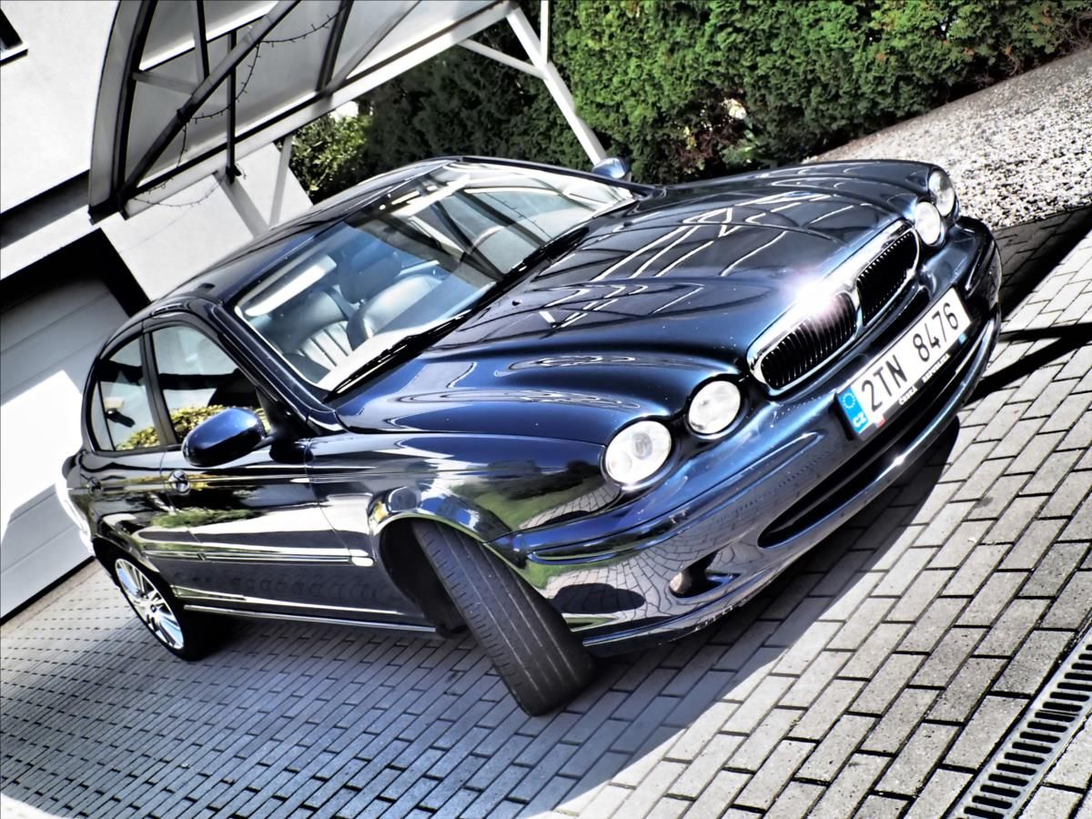 Jaguar X-Type, 2,2 114KW - fotka 2
