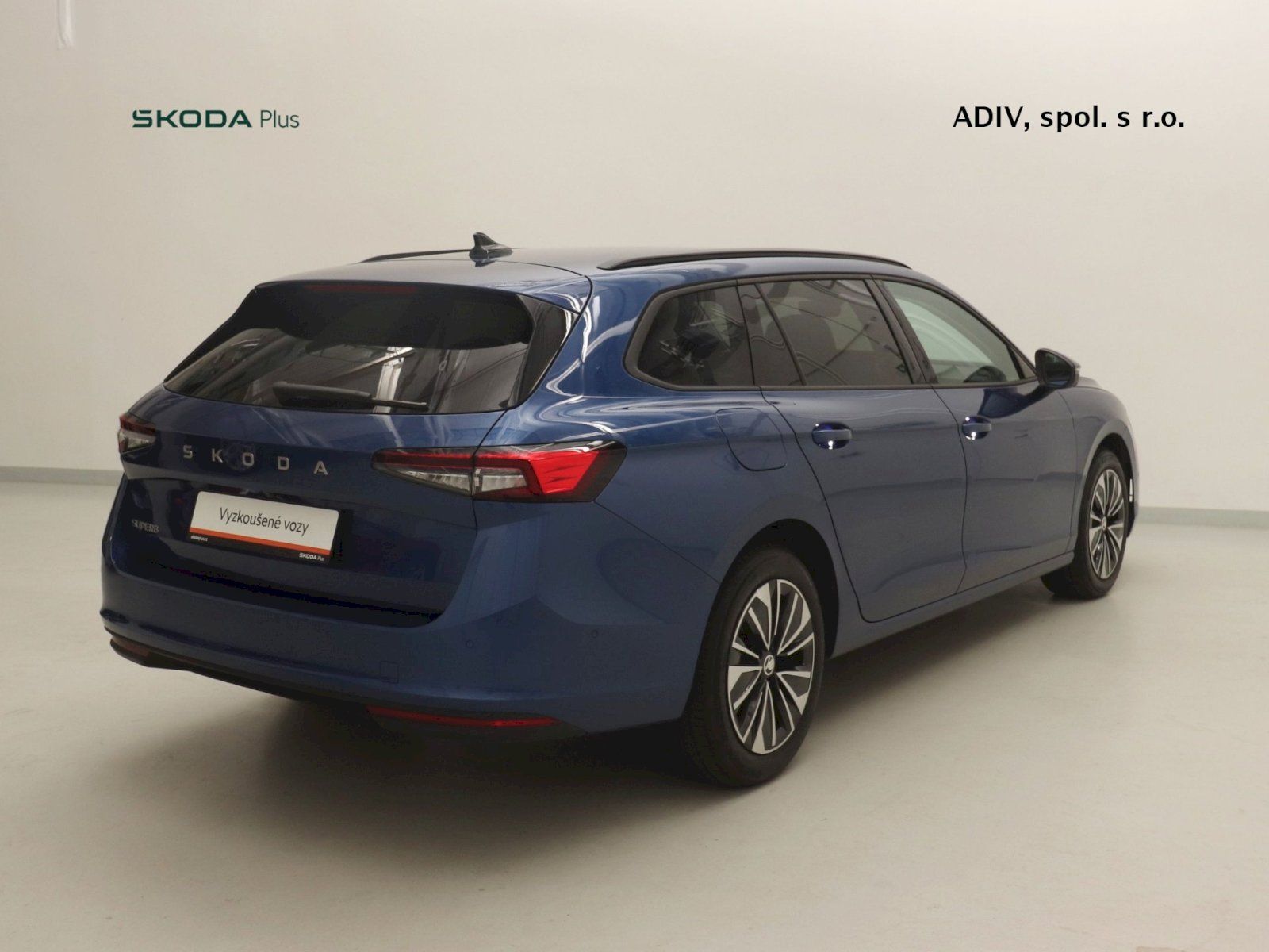 Škoda Superb, Combi DSG 2.0 TDI 110 kW Selec - fotka 2