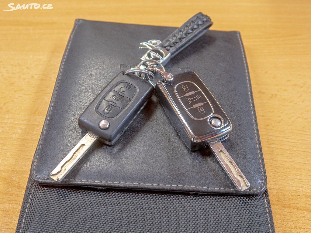 Peugeot RCZ 2010 aus Tschechien
