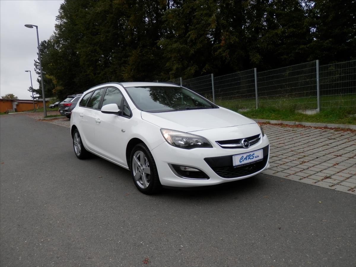 Opel Astra, 1,6 CDTi, 81 Kw, Dual klima, N - fotka 4
