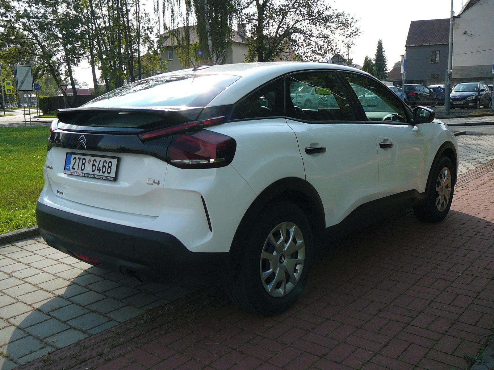 Citroën C4, 1.2i Pure Tech 1maj ČR - fotka 6