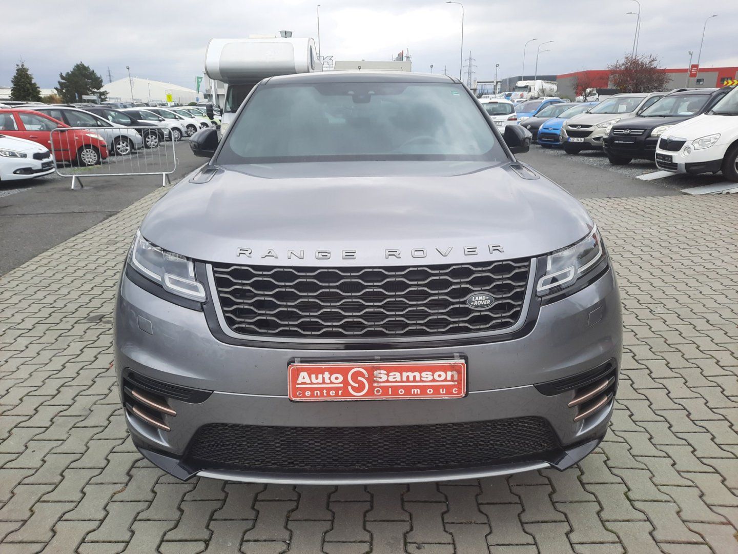 Land Rover Range Rover Velar, 3.0 275 S R Dynamic - fotka 2