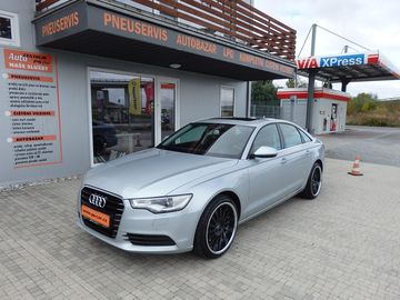 2.0 TFSI HYBRID KAMERA 360