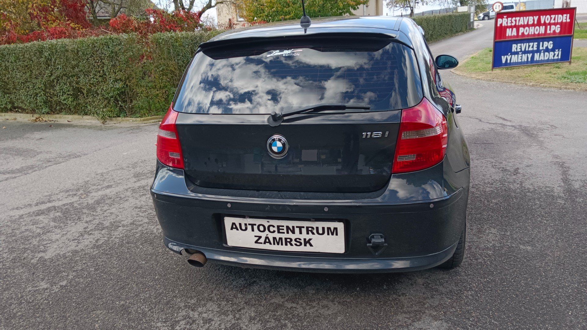 BMW Řada 1, 2.0I - fotka 6