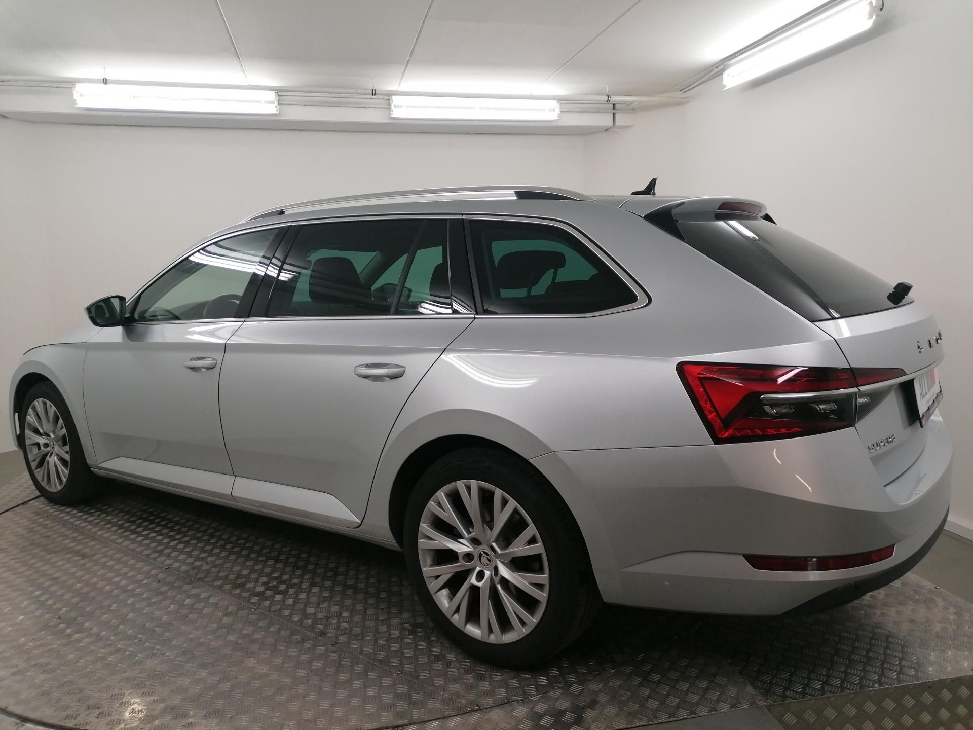 Škoda Superb, 2,0 TDI DSG 4x4 STYLE,1.MAJ.ČR - fotka 3
