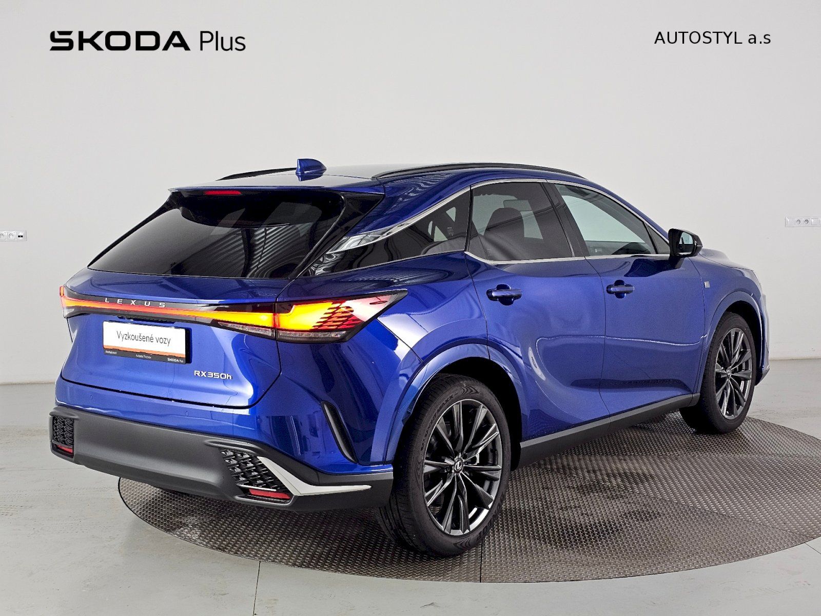 Lexus RX 350h, 2.5HEV 250k 4x4 FSPORT PLUS HE - fotka 2