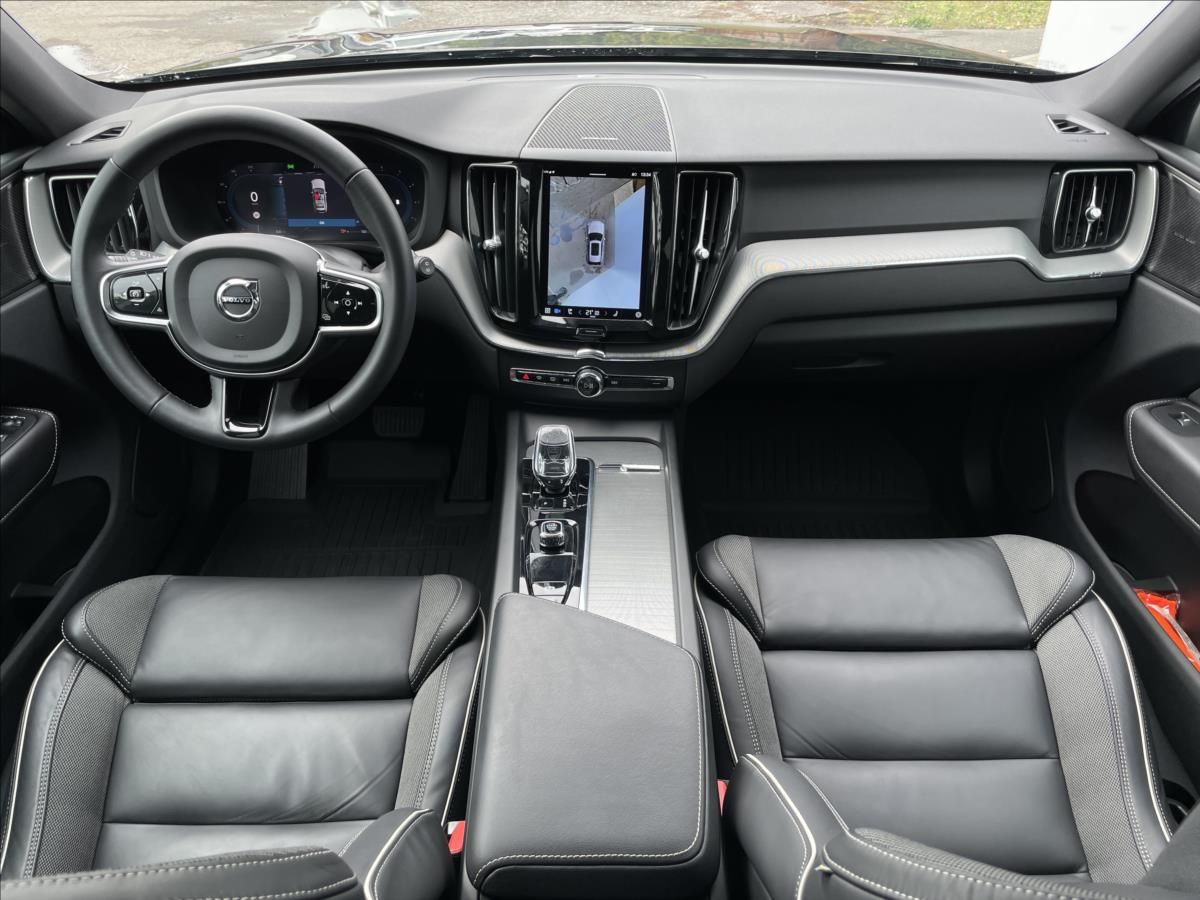 Volvo XC60, 2,0 B5 AWD Plus Bright Panoram - fotka 6