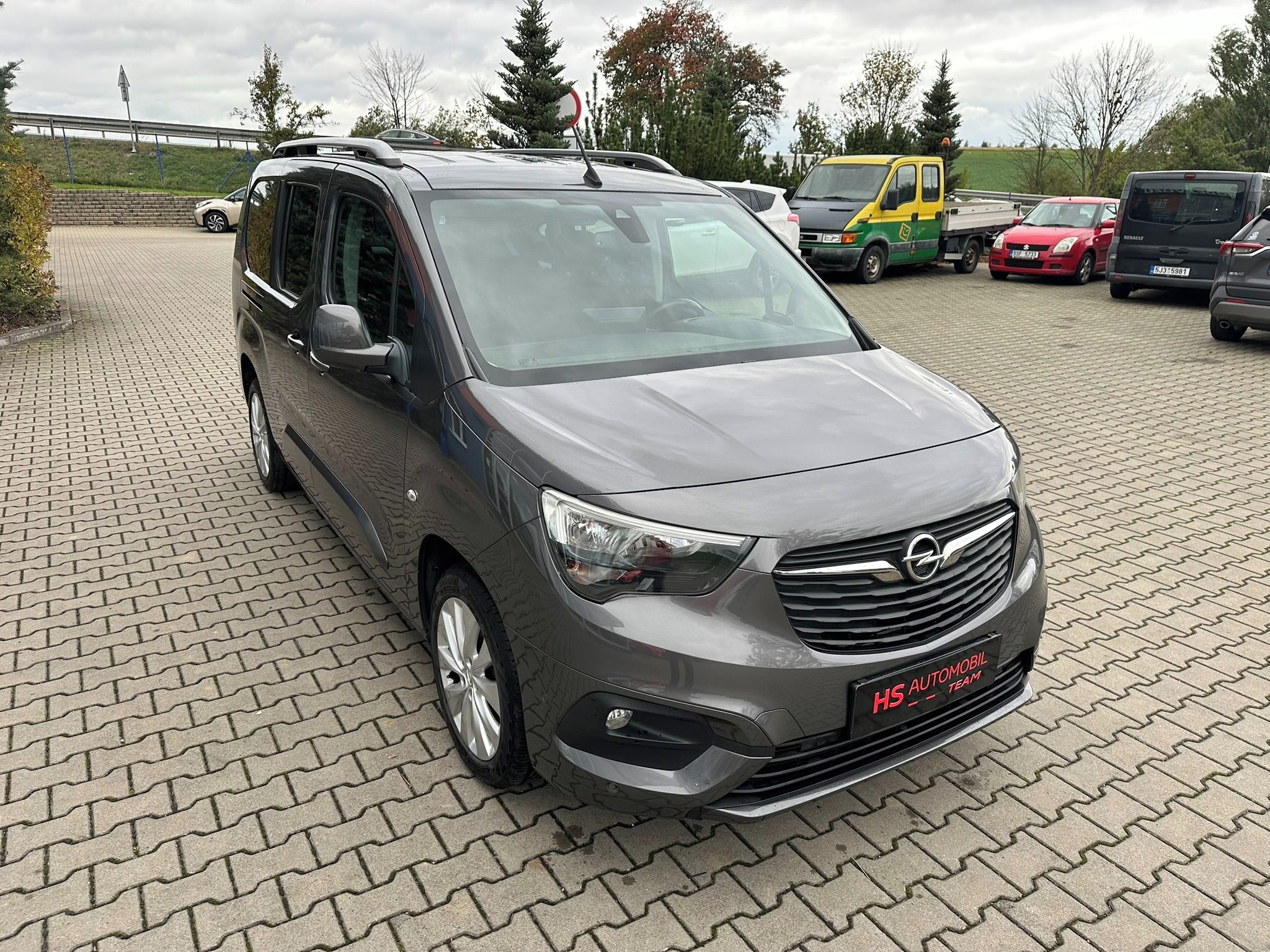 Opel Combo, 1,5D Life 75kW 7 míst - fotka 5