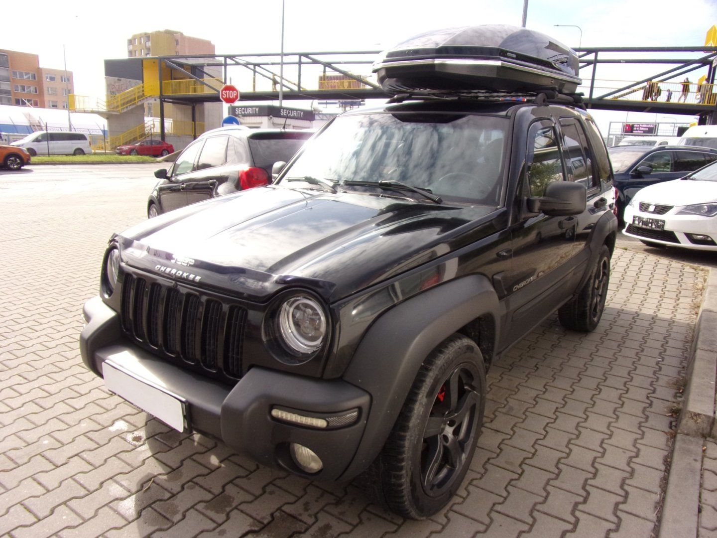 Jeep Cherokee, 2,5 CRD 4x4 Limited Edition - fotka 4