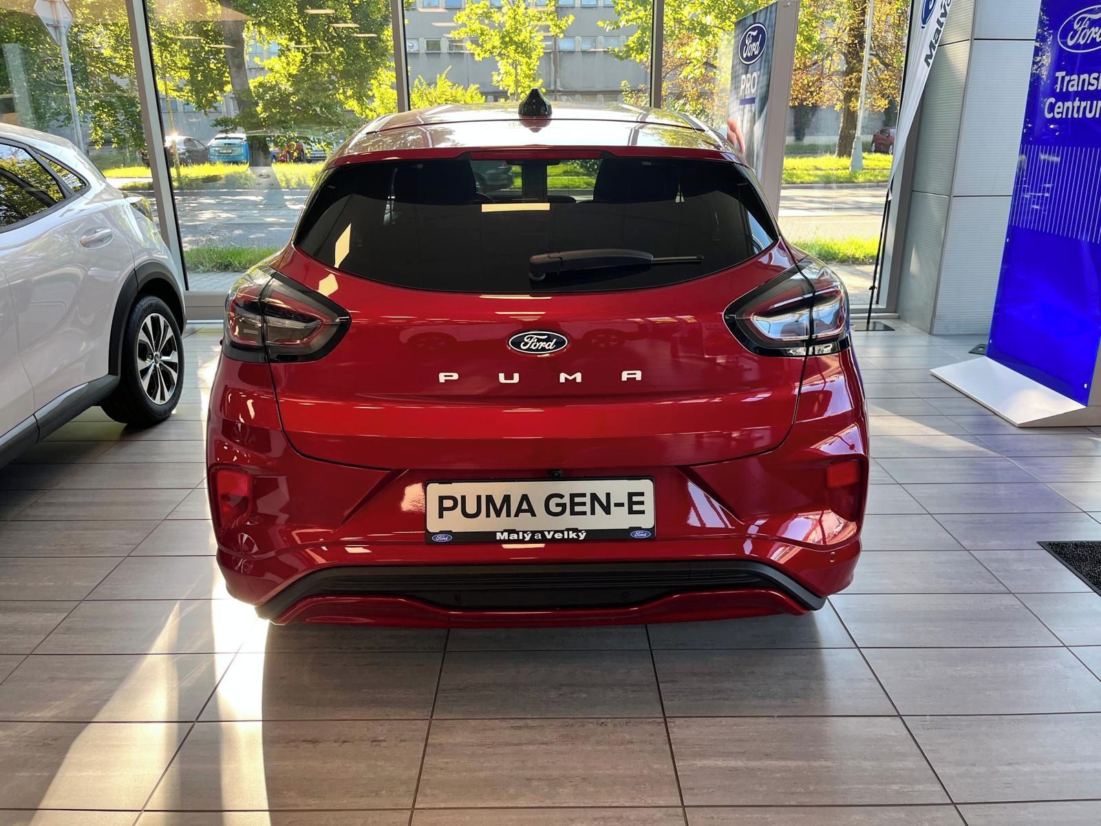 Ford Puma, Gen-E 5dveřová, 43 kWh,168k - fotka 4