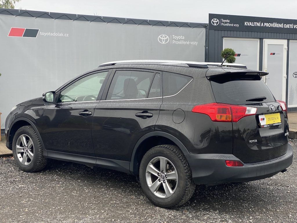 Toyota Rav4, 2.0D, ČR-2m, Active, manual - fotka 4
