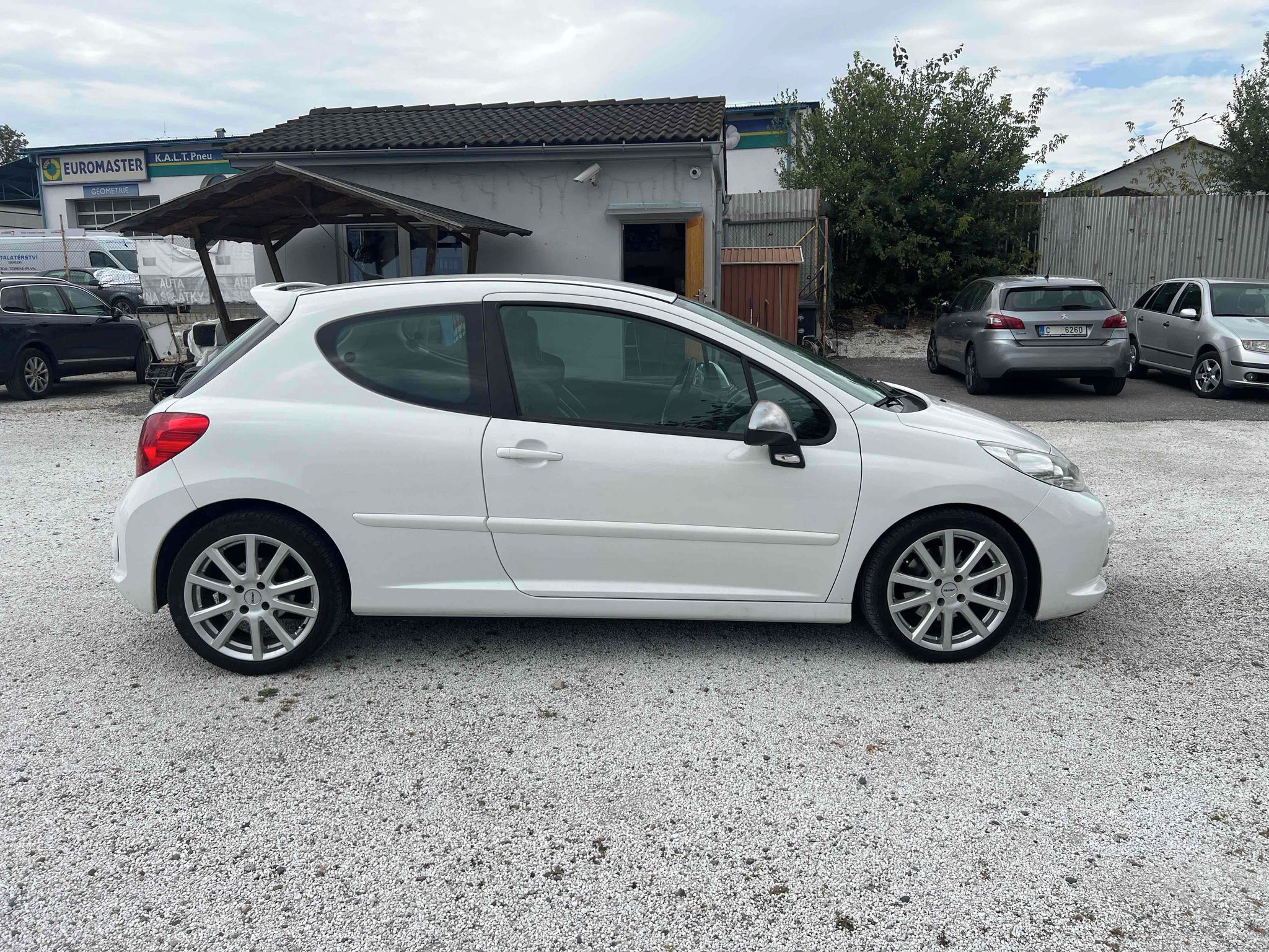 Peugeot 207, 1.6 16V 175k RC - fotka 5