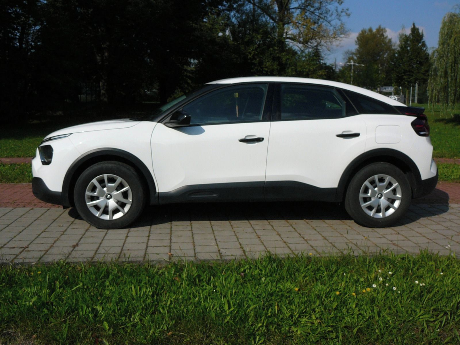 Citroën C4, 1.2i Pure Tech 1maj ČR - fotka 3