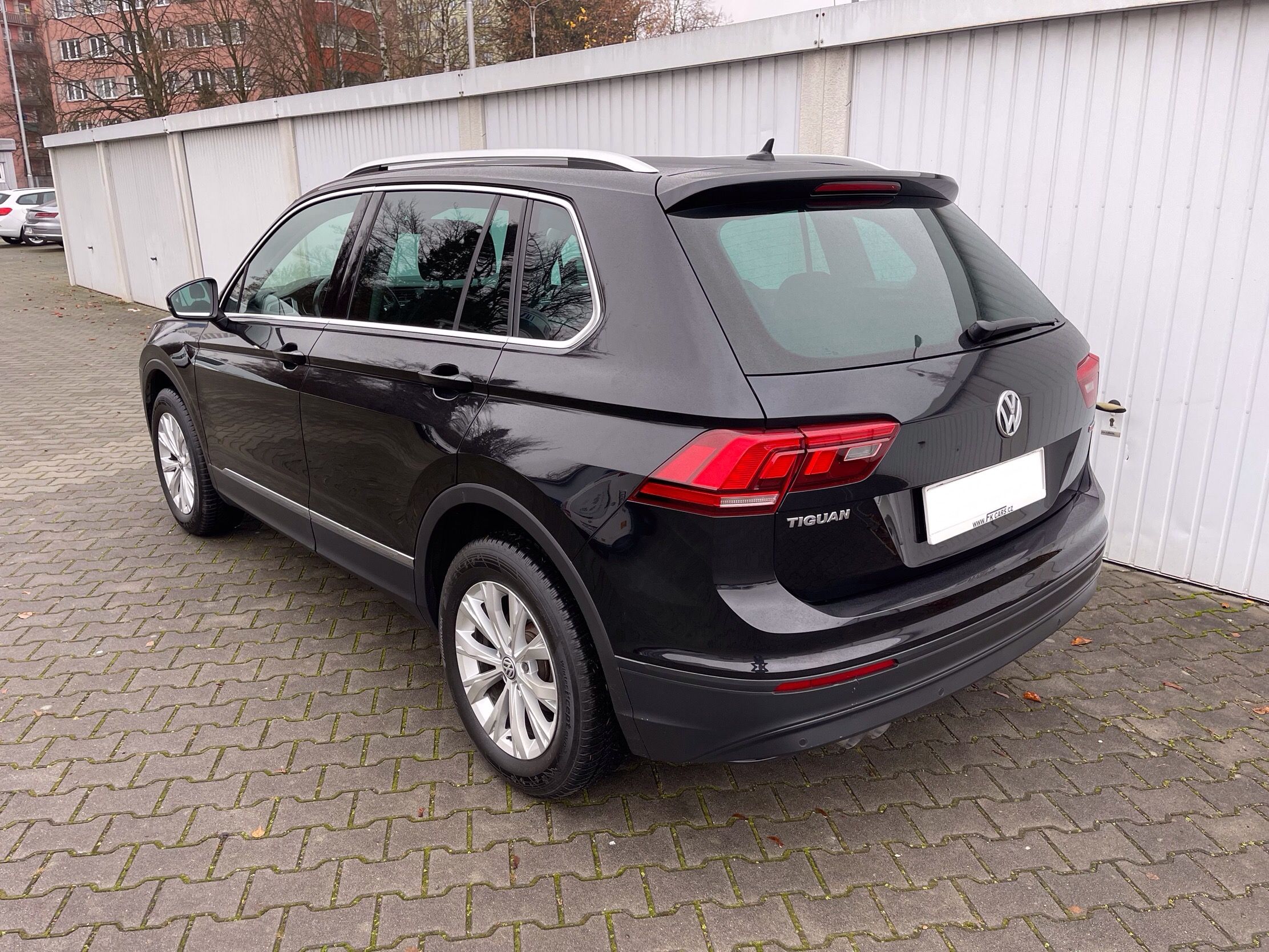 Volkswagen Tiguan, 2,0 TDI DSG 4x4 Top stav - fotka 4