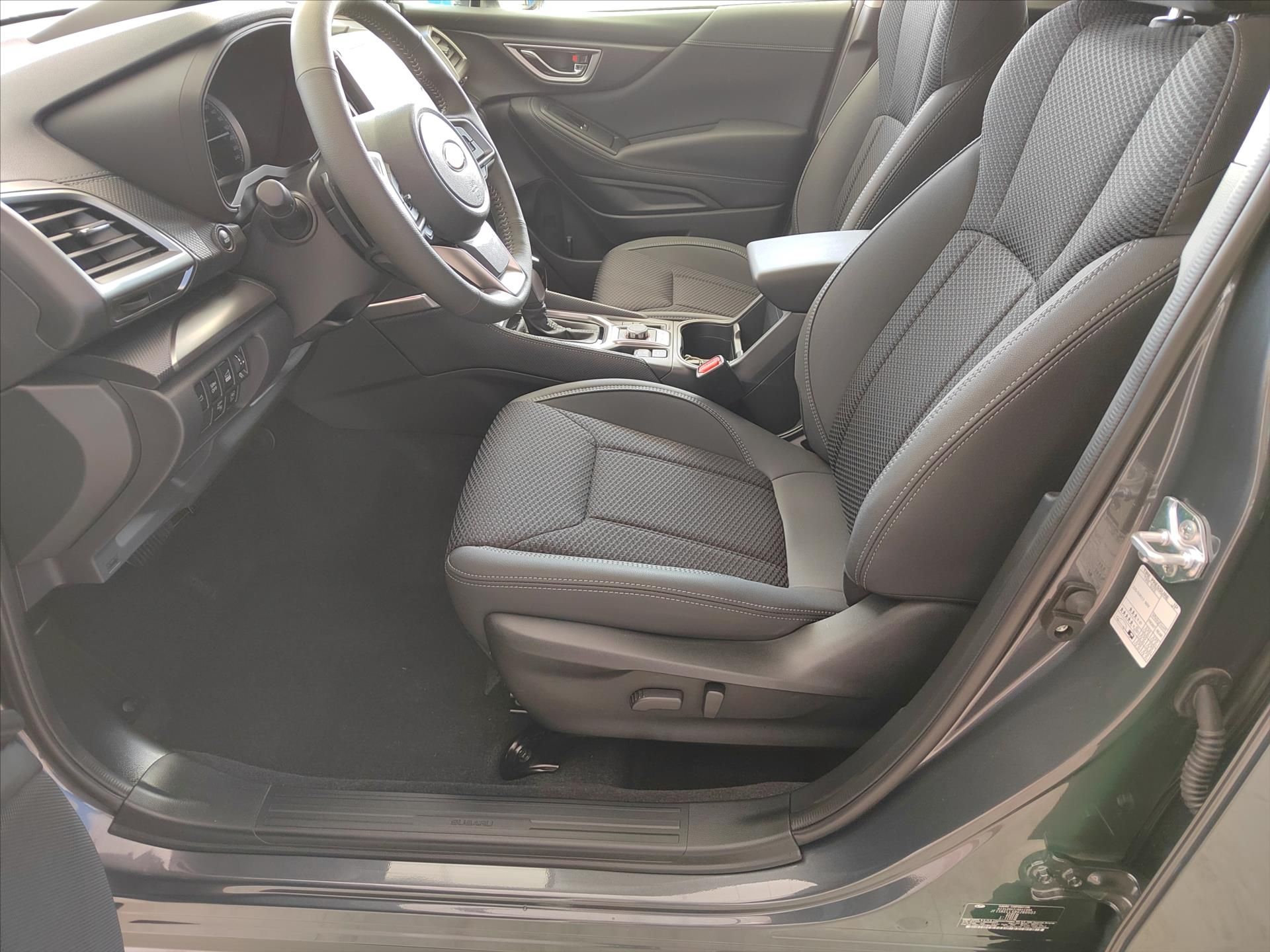 Subaru Forester, 2,0 Comfort NAVI - fotka 5