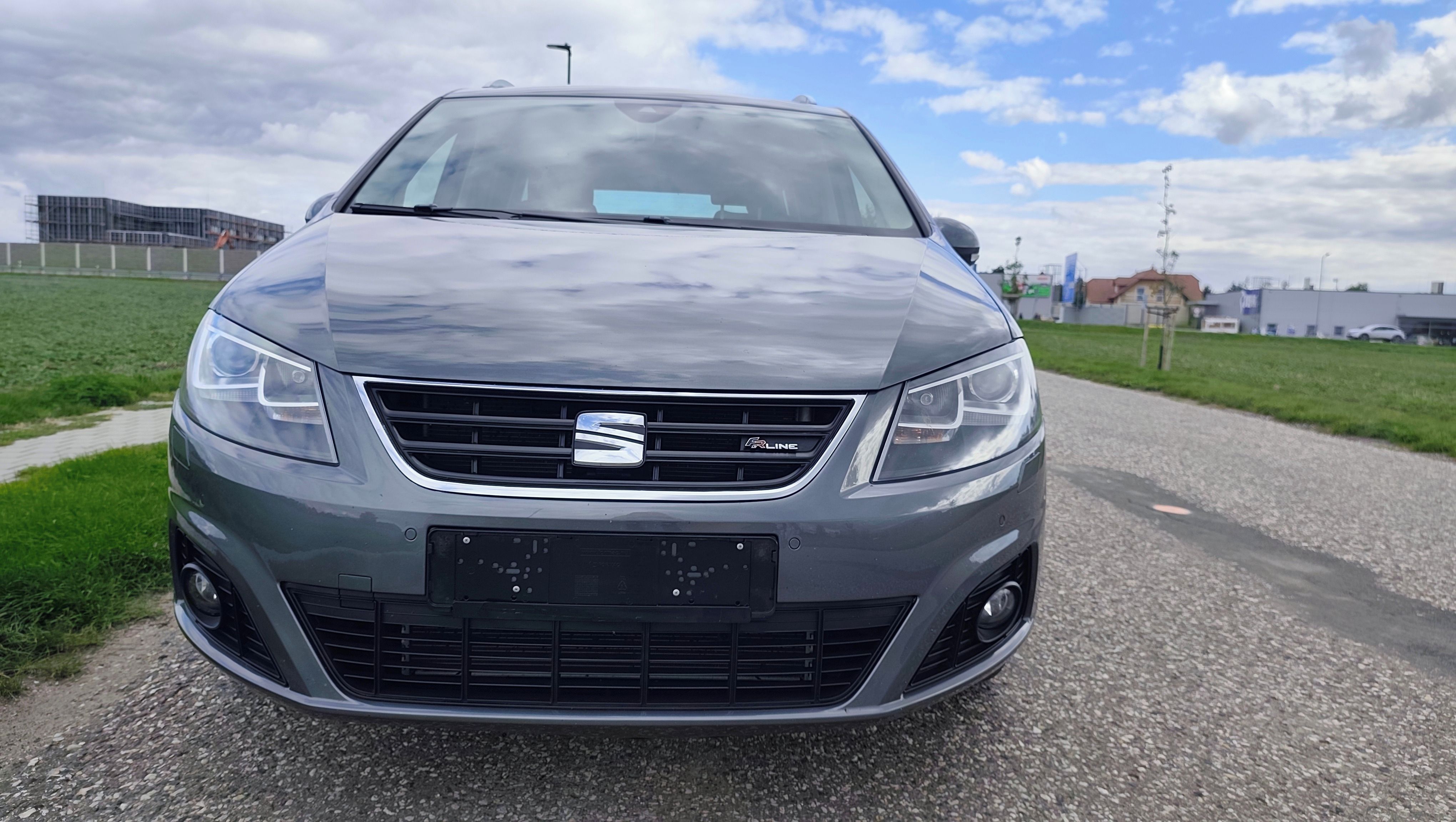 Seat Alhambra, 2.0TDi 135kW FRline 4x4 7MÍST - fotka 2
