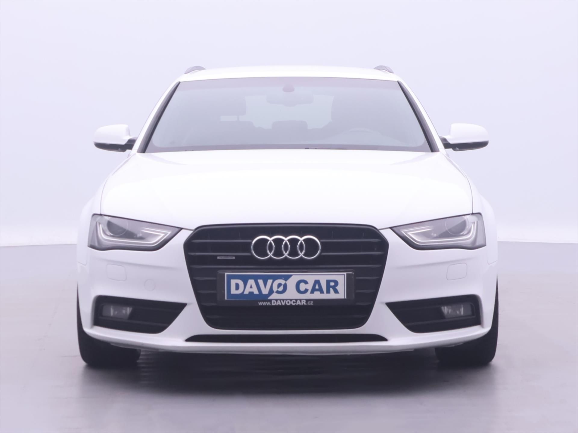 Audi A4, 3,0 TDI Aut. S-line quattro - fotka 2