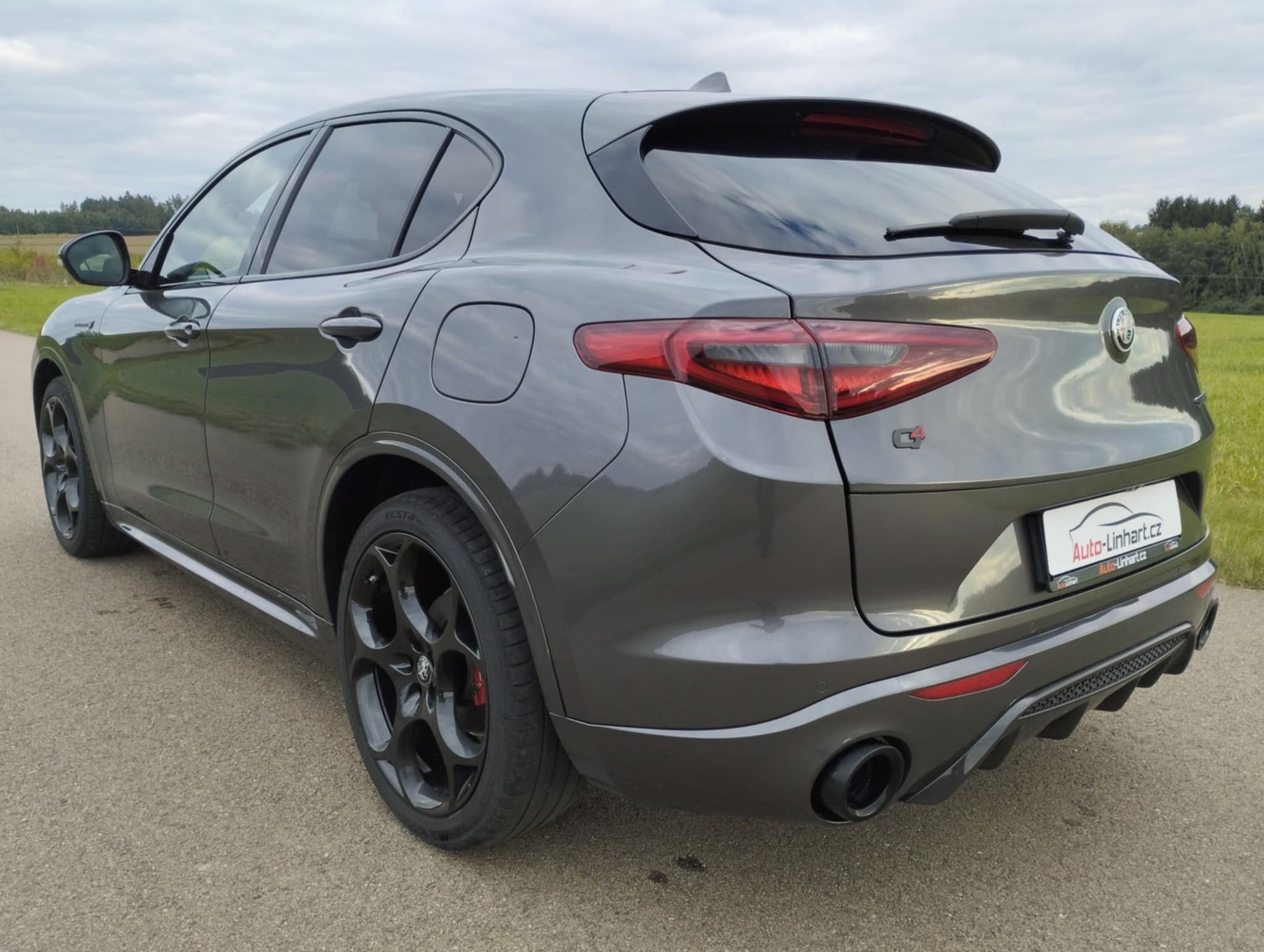 Alfa Romeo Stelvio, 2.2JTDM 154kw,Q4,VELOCE TI - fotka 4