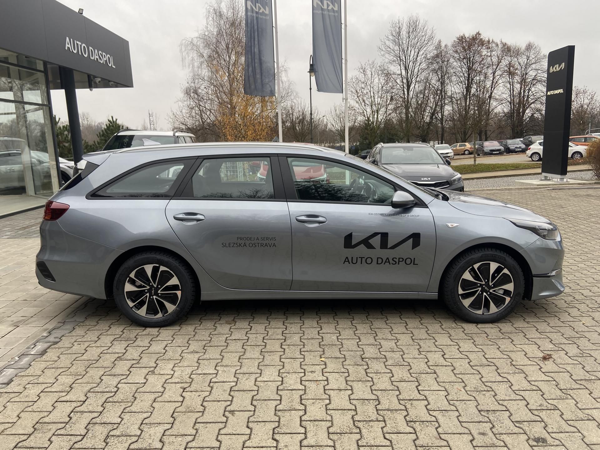 Kia Cee´d, SW 1,5T-GDi 7DCT TOP "ref.vůz" - fotka 2