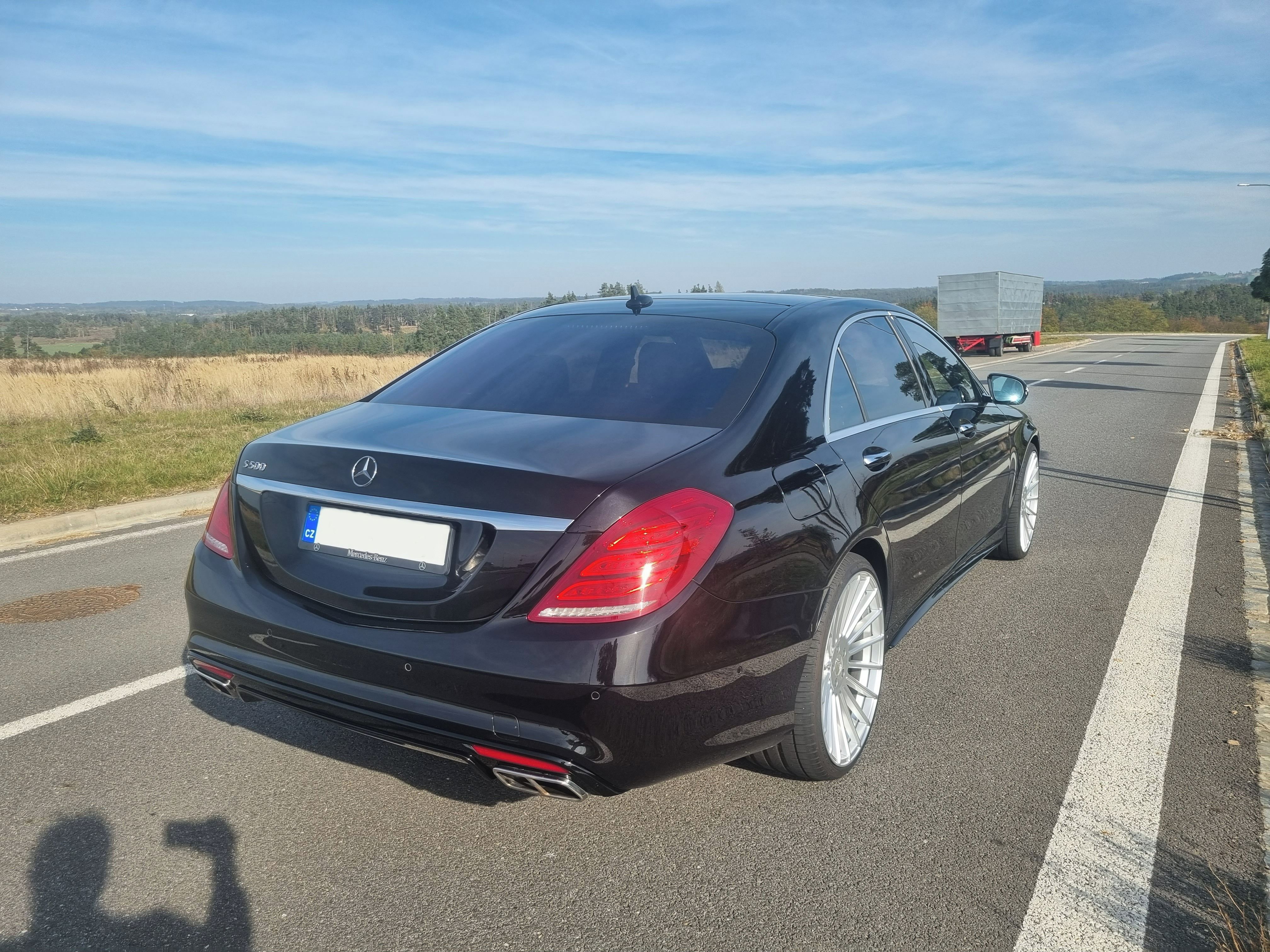 Mercedes-Benz Třídy S, S500L 4Matic AMG - fotka 4
