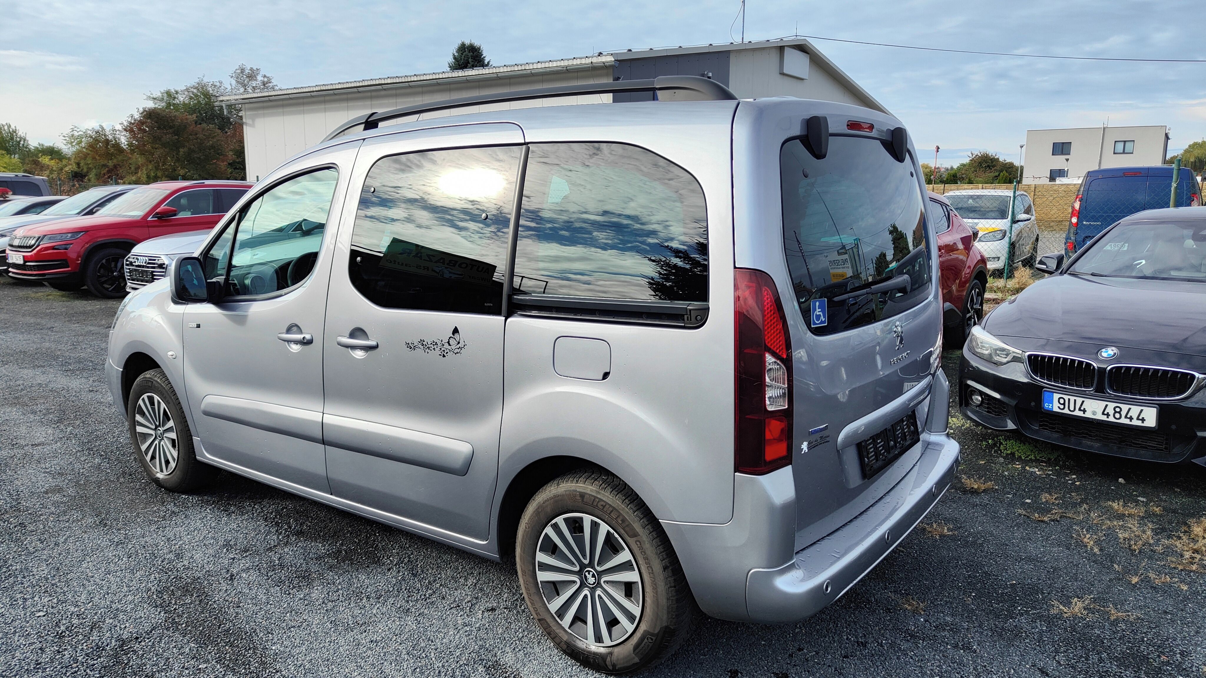Peugeot Partner, 1.2 81kW, NAVI, kamera - fotka 4