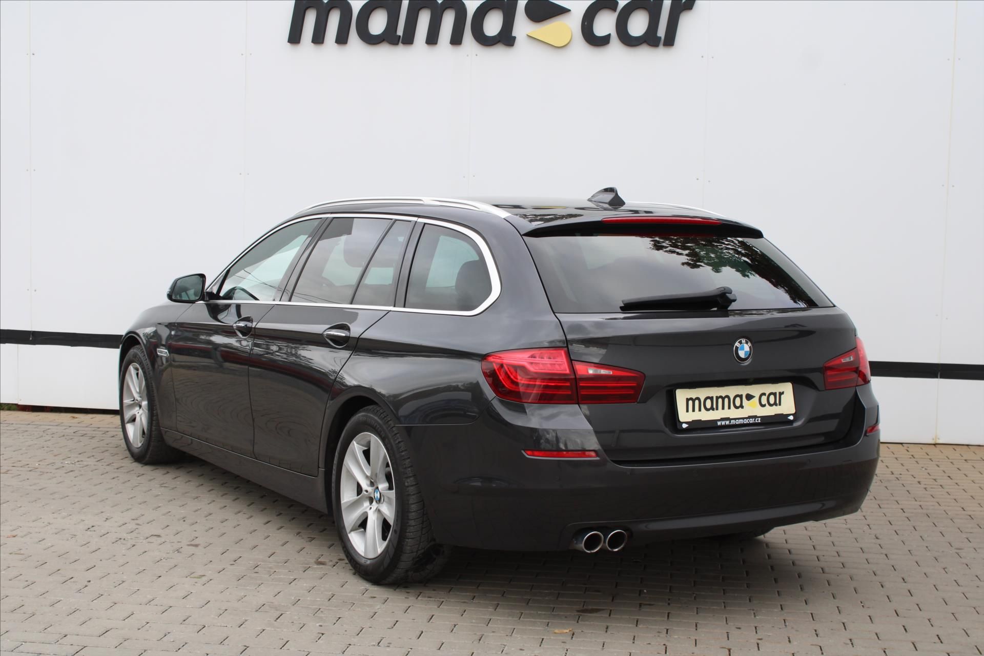 BMW Řada 5, 530d xDrive NAVI SERVIS.KN. ČR - fotka 5