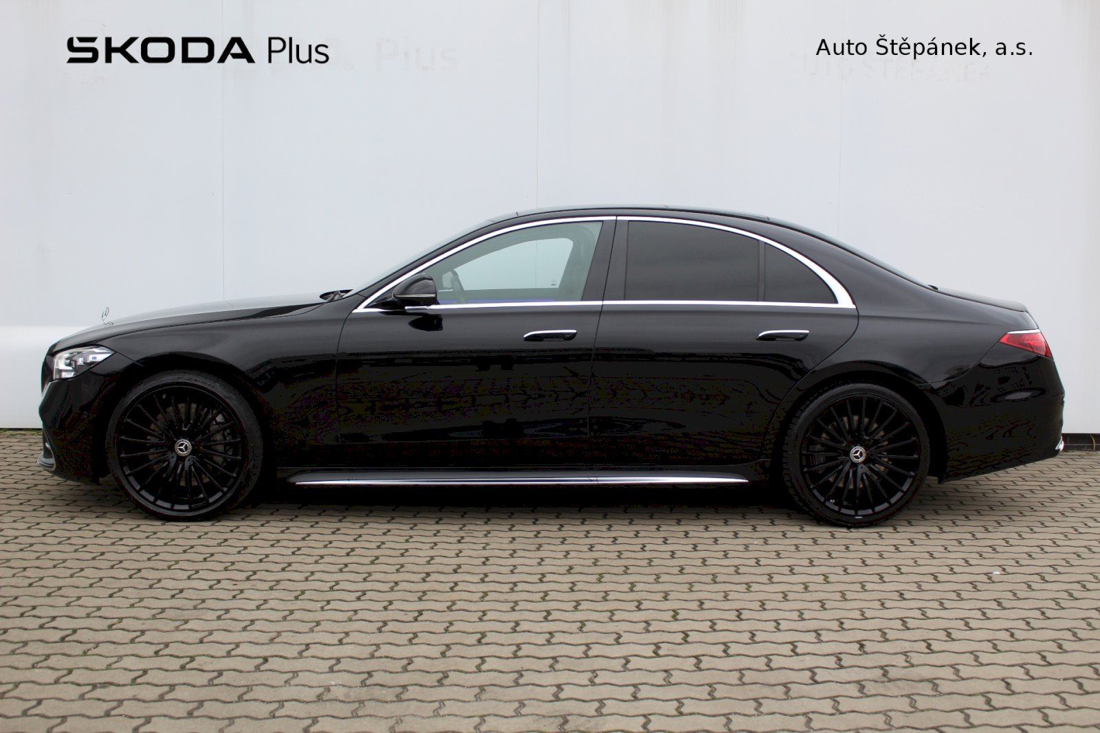 Mercedes-Benz Třídy S, S400D 4Matic - fotka 3