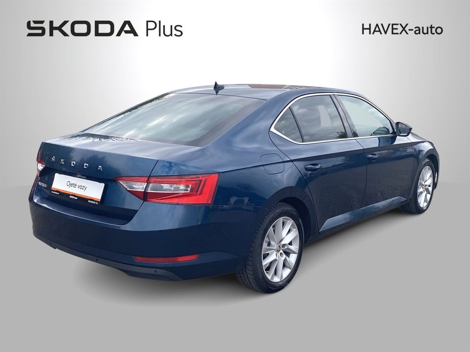 Škoda Superb, 2.0 TDI DSG Style - fotka 2
