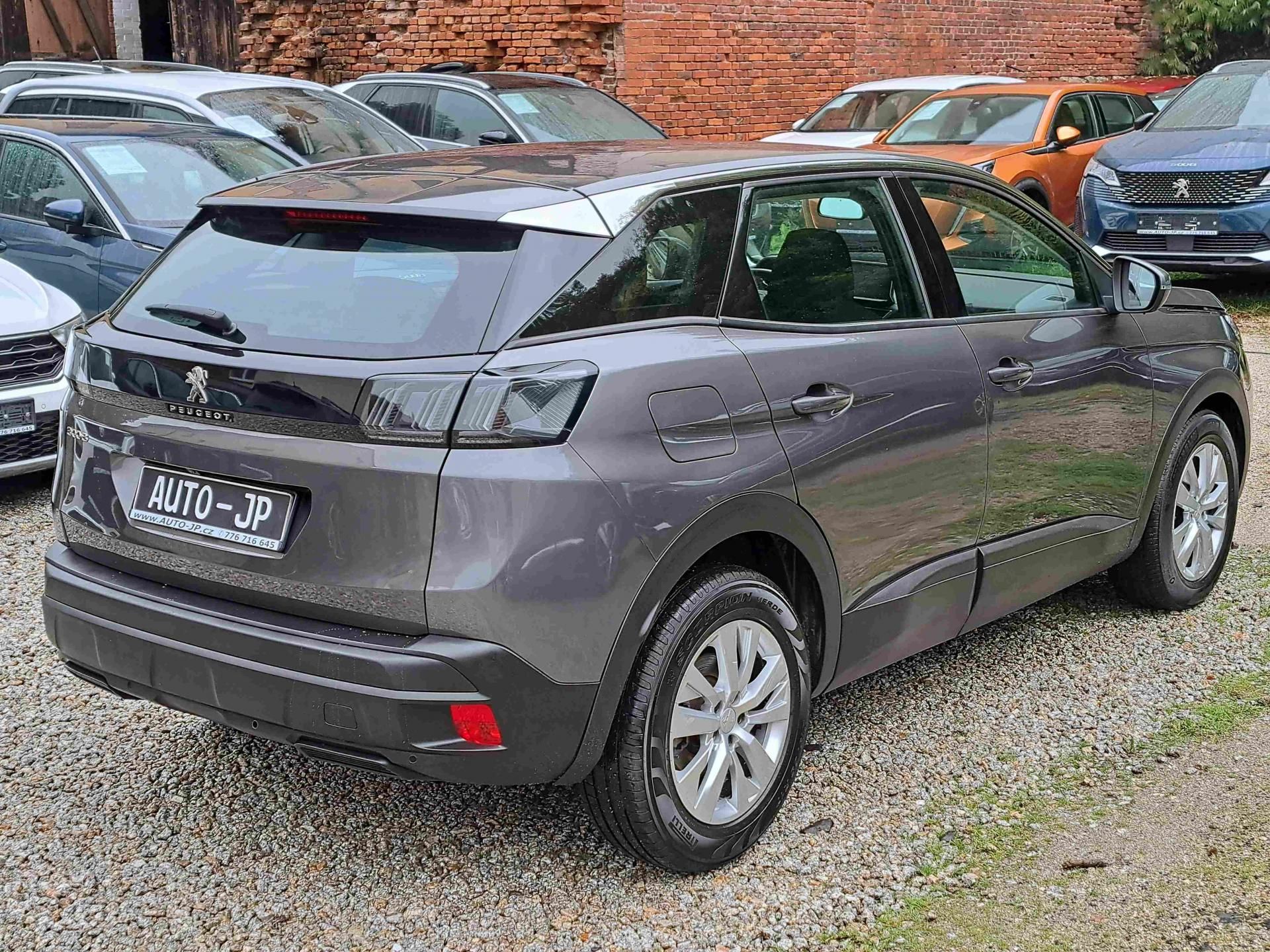 Peugeot 3008, 1,2 PT EAT8  LED ALU PDC  NAVI - fotka 4