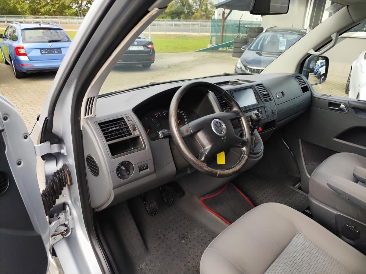 Volkswagen Caravelle, 2,5TDI 96KW FACE 8MÍST ALU KLI - fotka 3