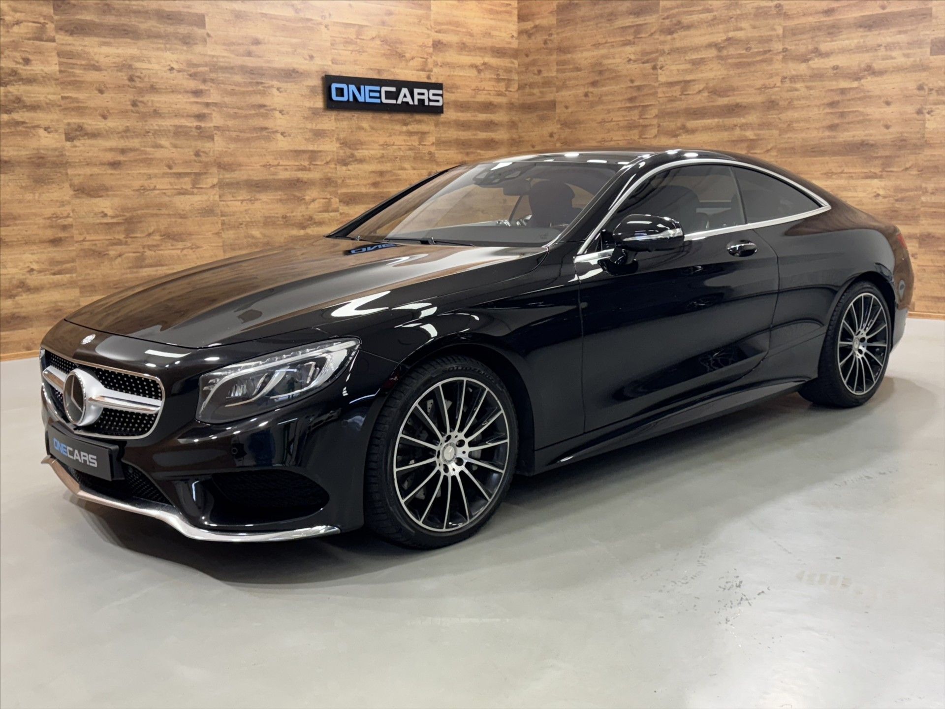 Mercedes-Benz Třídy S, 500 4M AMG MASÁŽE ILS