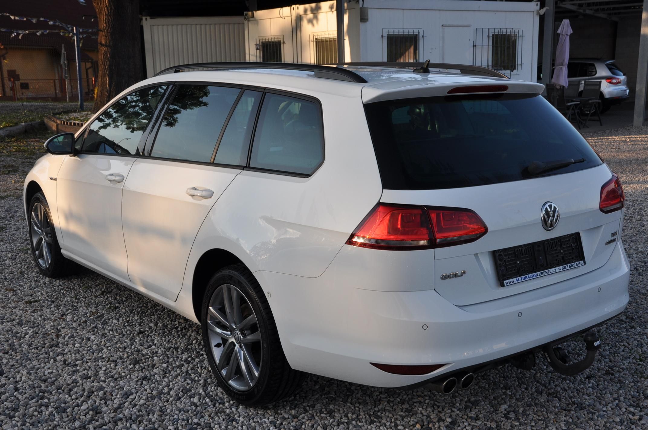 Volkswagen Golf, VII 1.6TDi 77kW KOMBI 4x4 - fotka 4