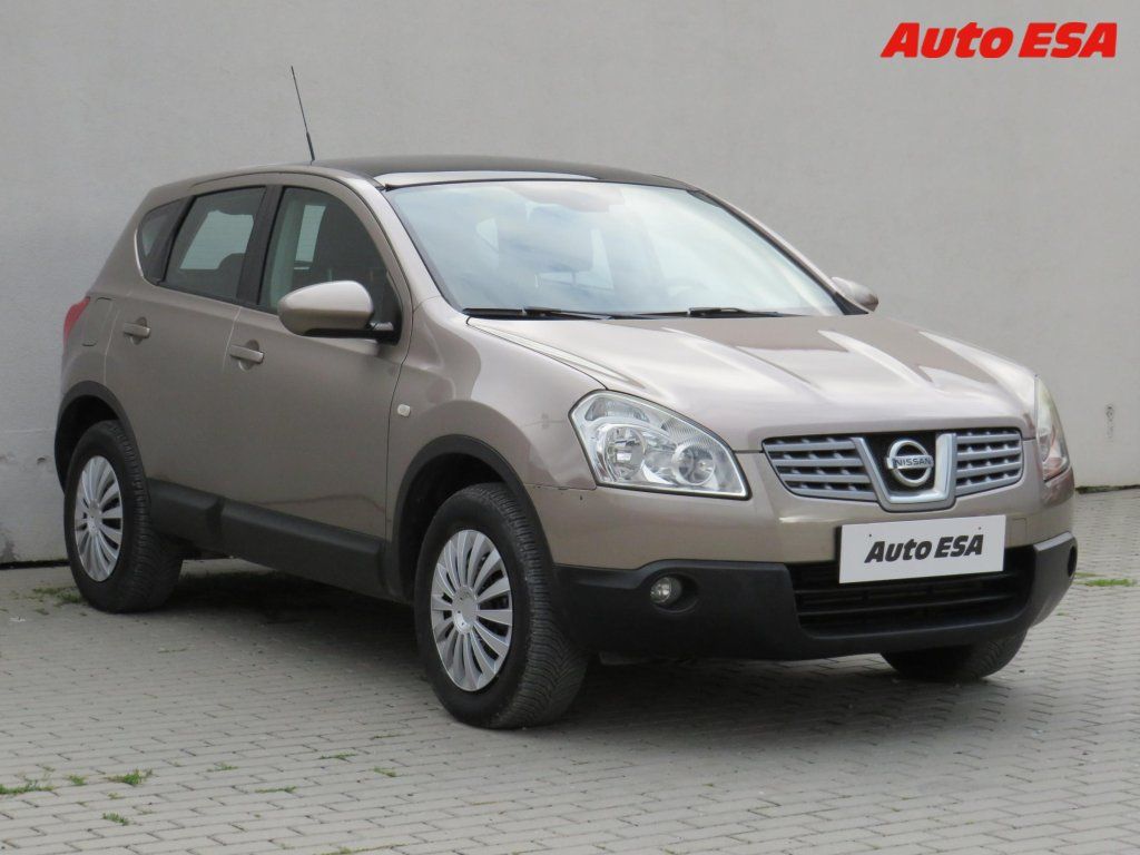 Nissan Qashqai, 2.0dCi 4x4,ČR,Acenta