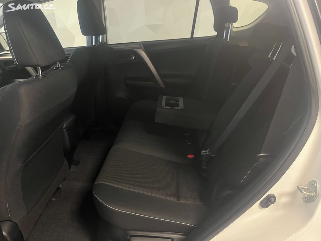 Toyota Rav4, fotka 14